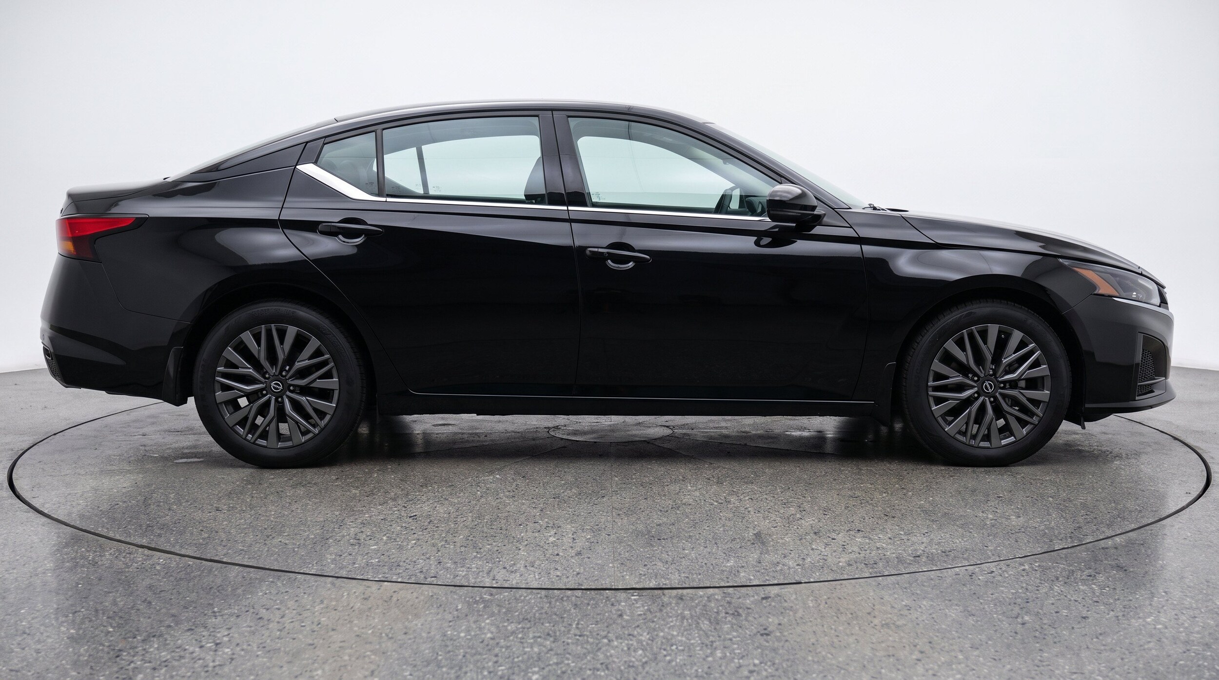 Thumbnail: 2026 Nissan Altima - 10