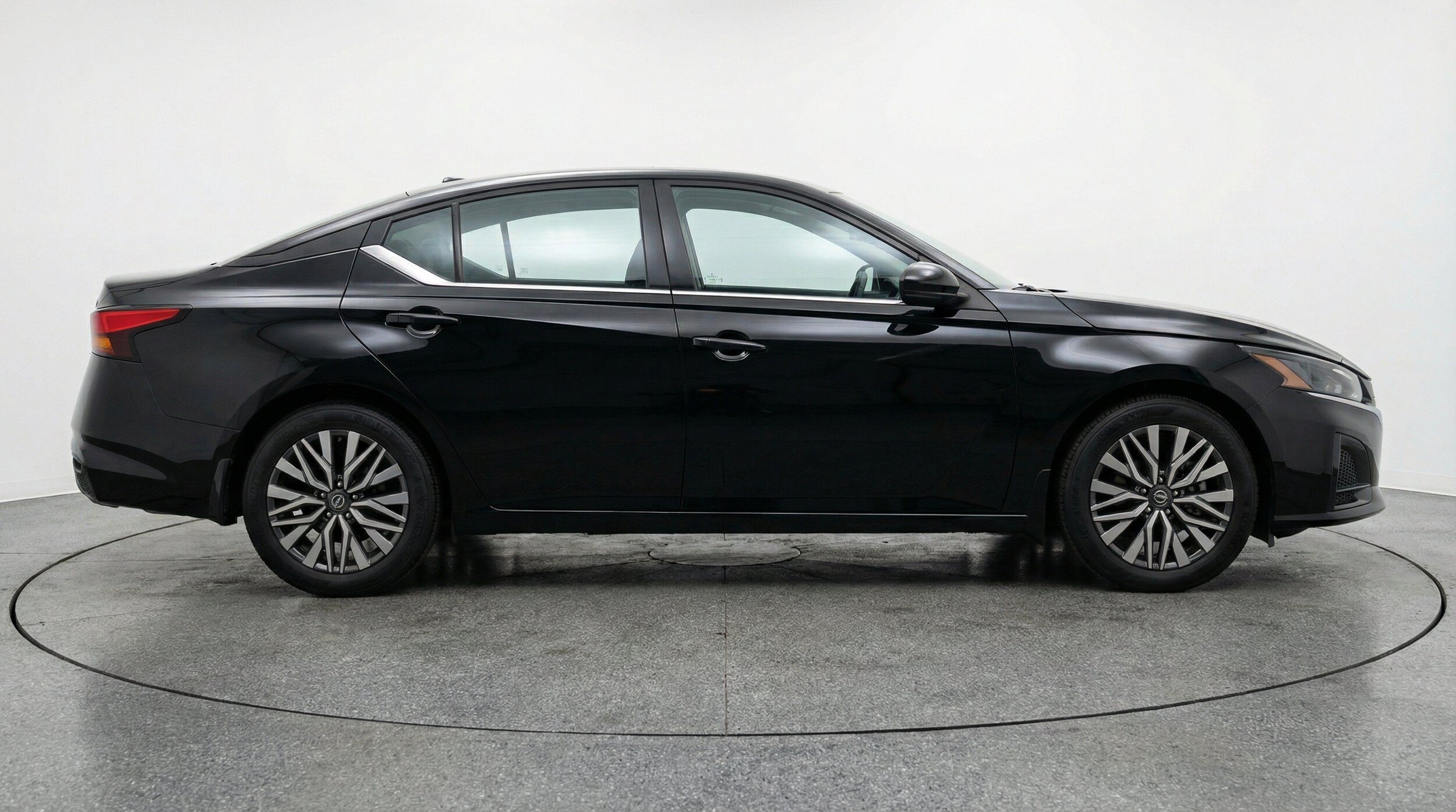 Thumbnail: 2025 Nissan Altima - 11