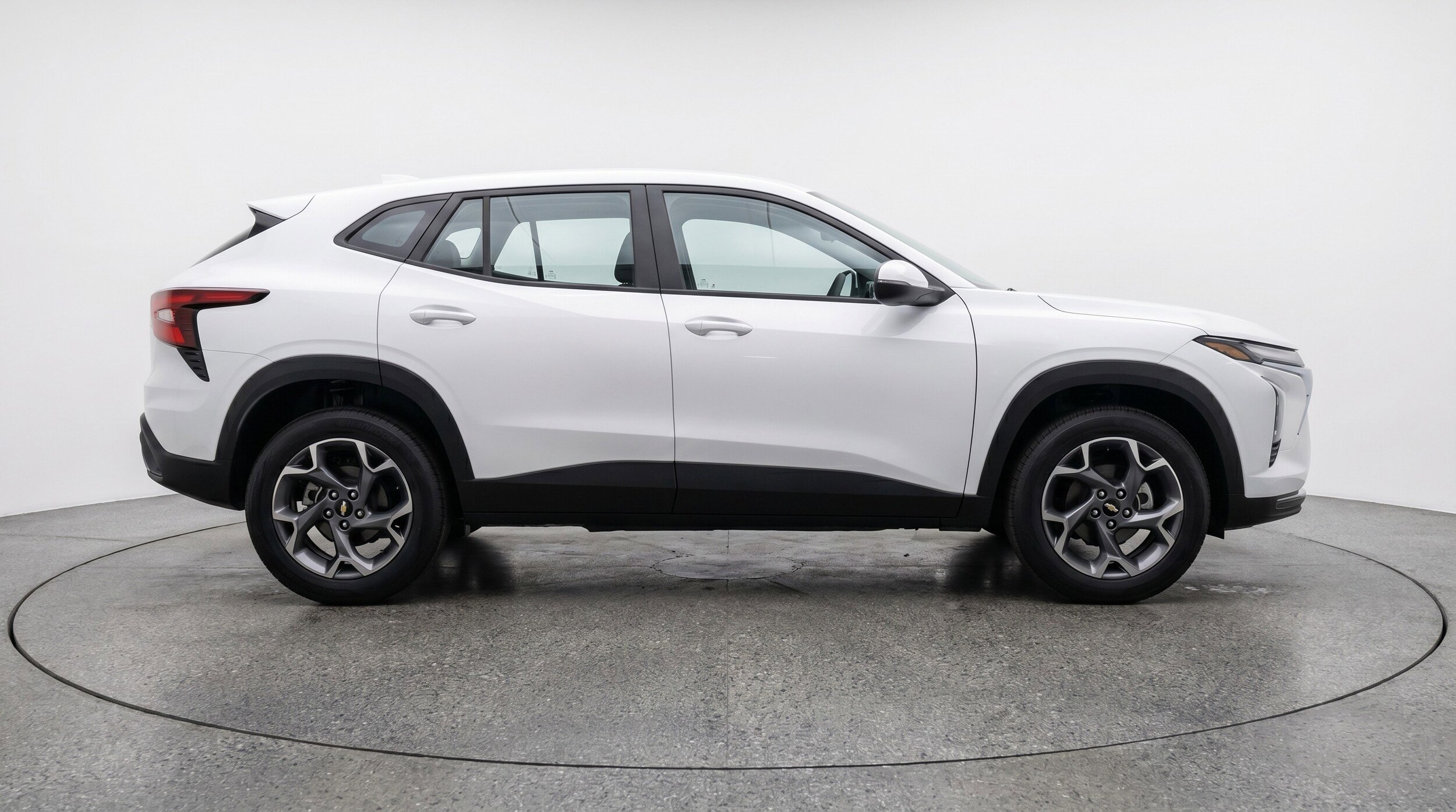 Thumbnail: 2025 Chevrolet Trax - 11