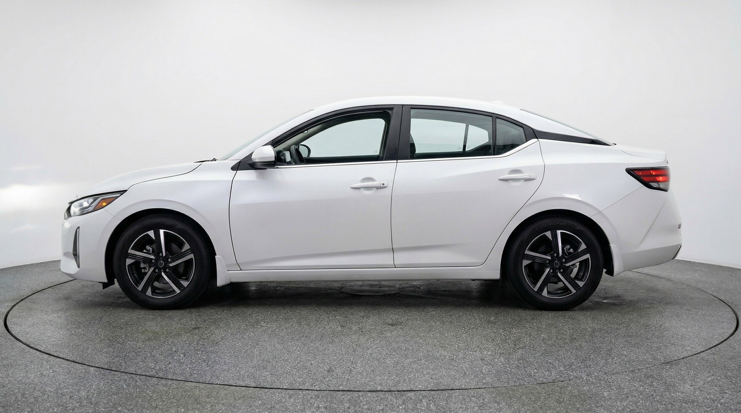 Thumbnail: 2025 Nissan Sentra - 5