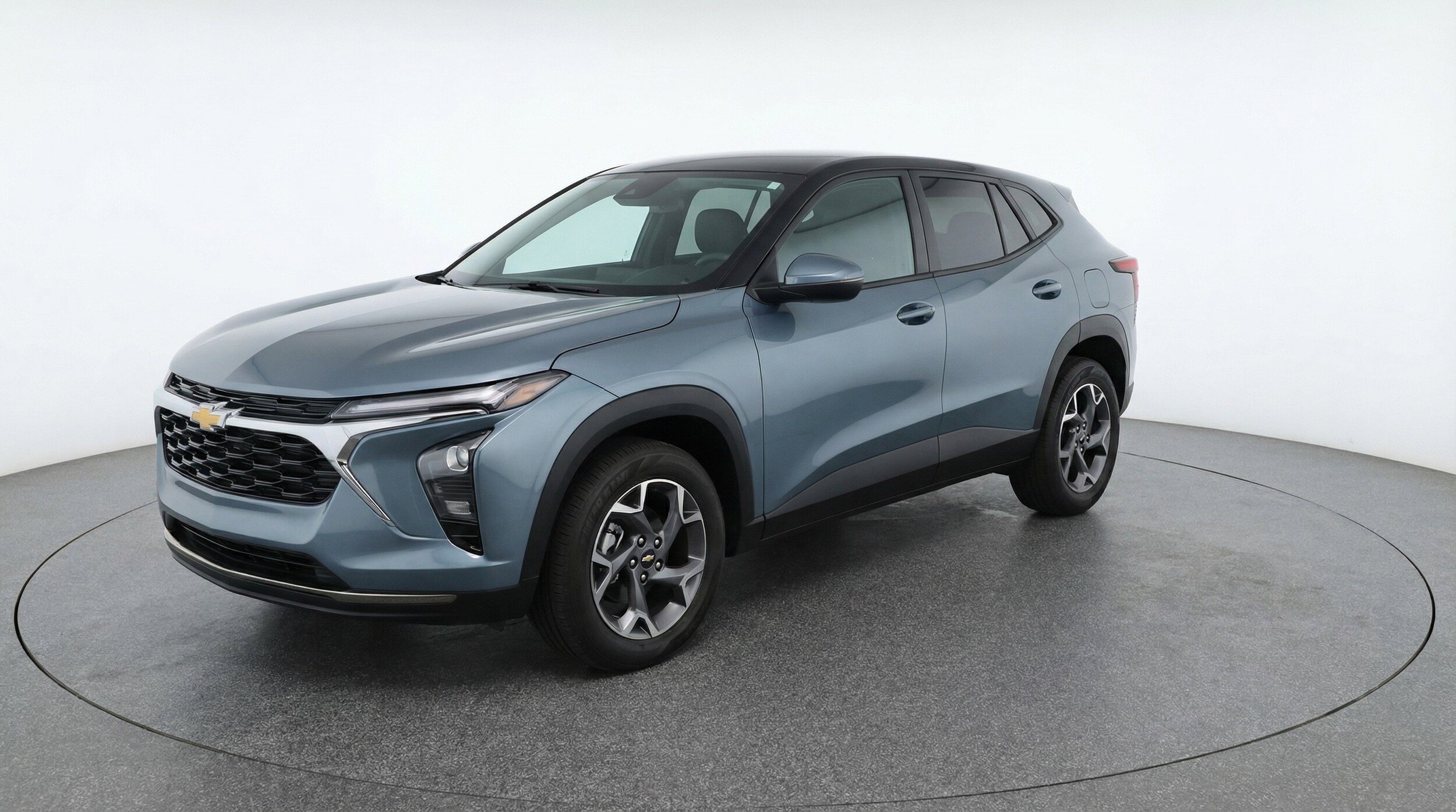 Thumbnail: 2025 Chevrolet Trax - 3
