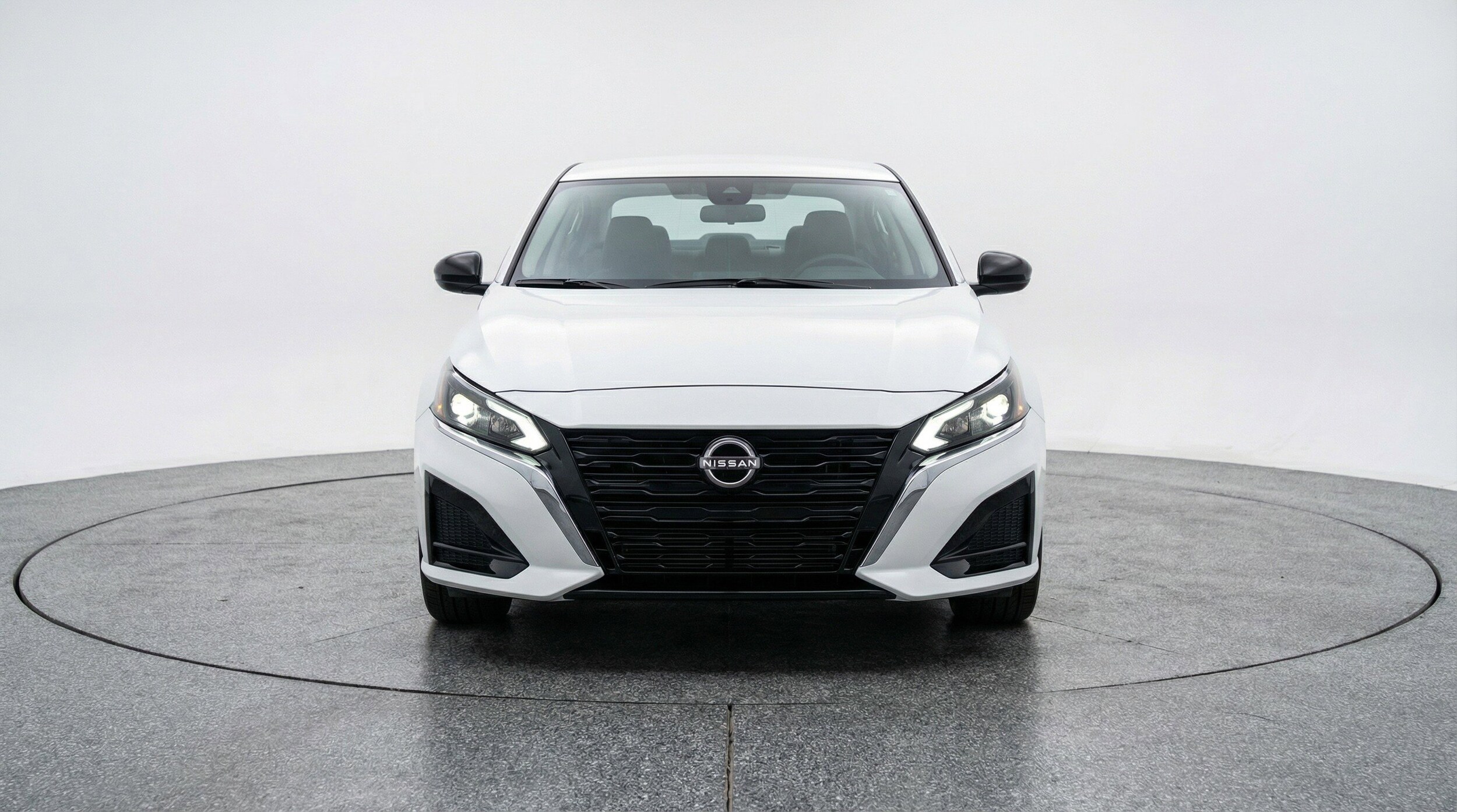 Thumbnail: 2025 Nissan Altima - 2