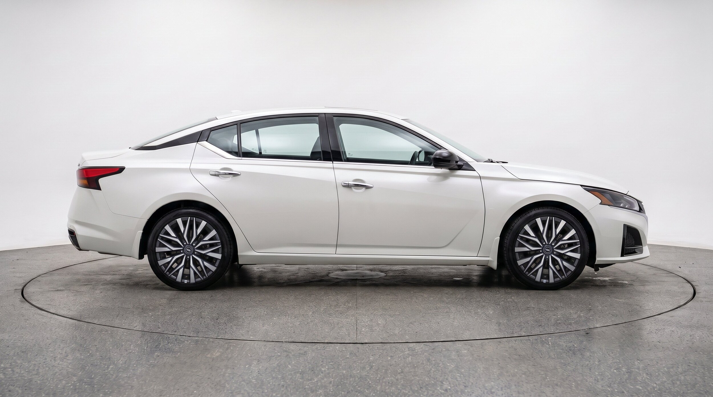 Thumbnail: 2025 Nissan Altima - 11