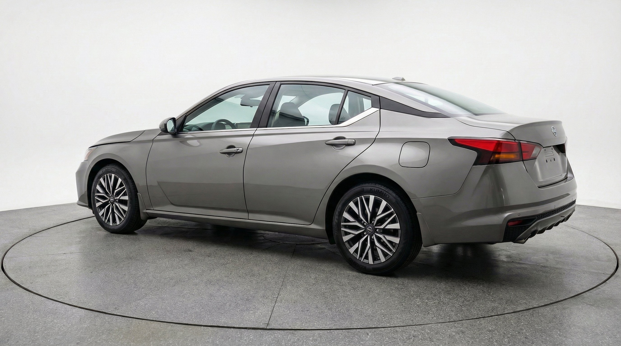 Thumbnail: 2025 Nissan Altima - 6
