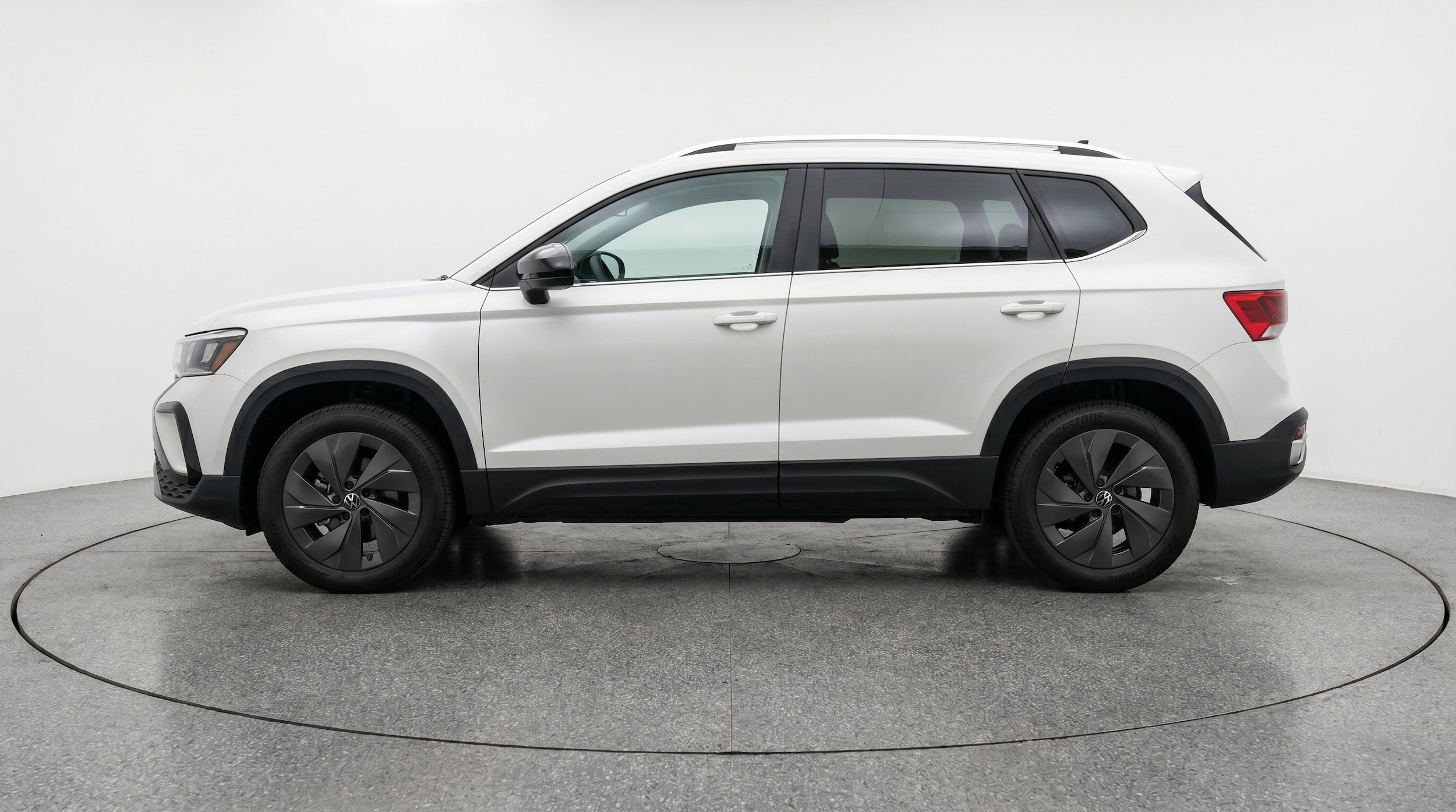Thumbnail: 2026 Volkswagen Taos - 5