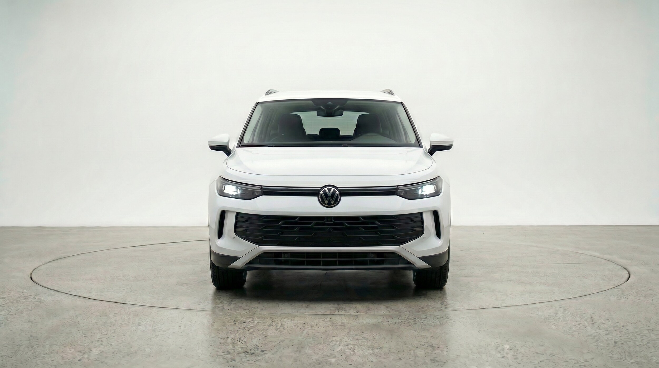 Thumbnail: 2026 Volkswagen Tiguan - 2