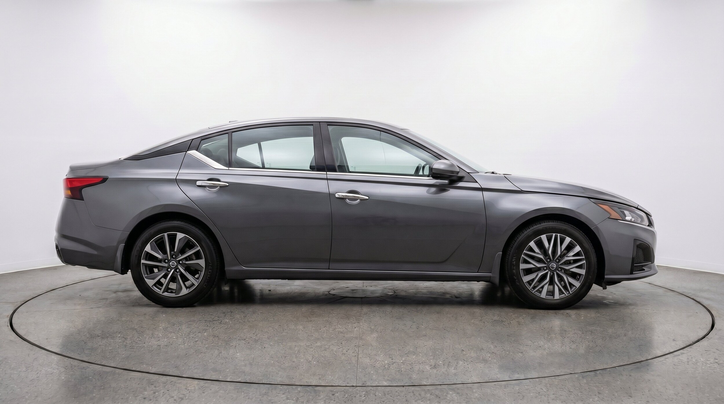 Thumbnail: 2025 Nissan Altima - 11