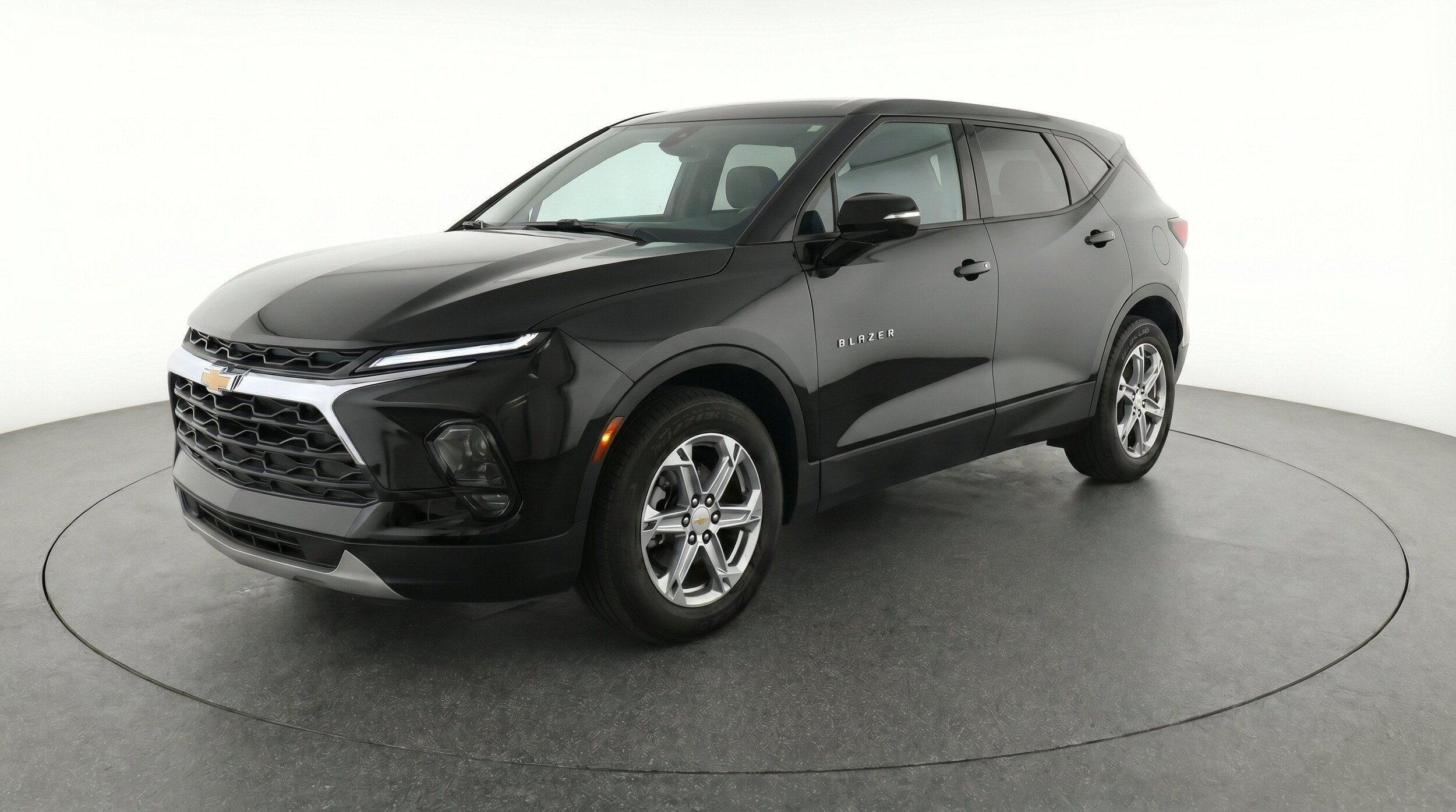 Thumbnail: 2025 Chevrolet Blazer - 3