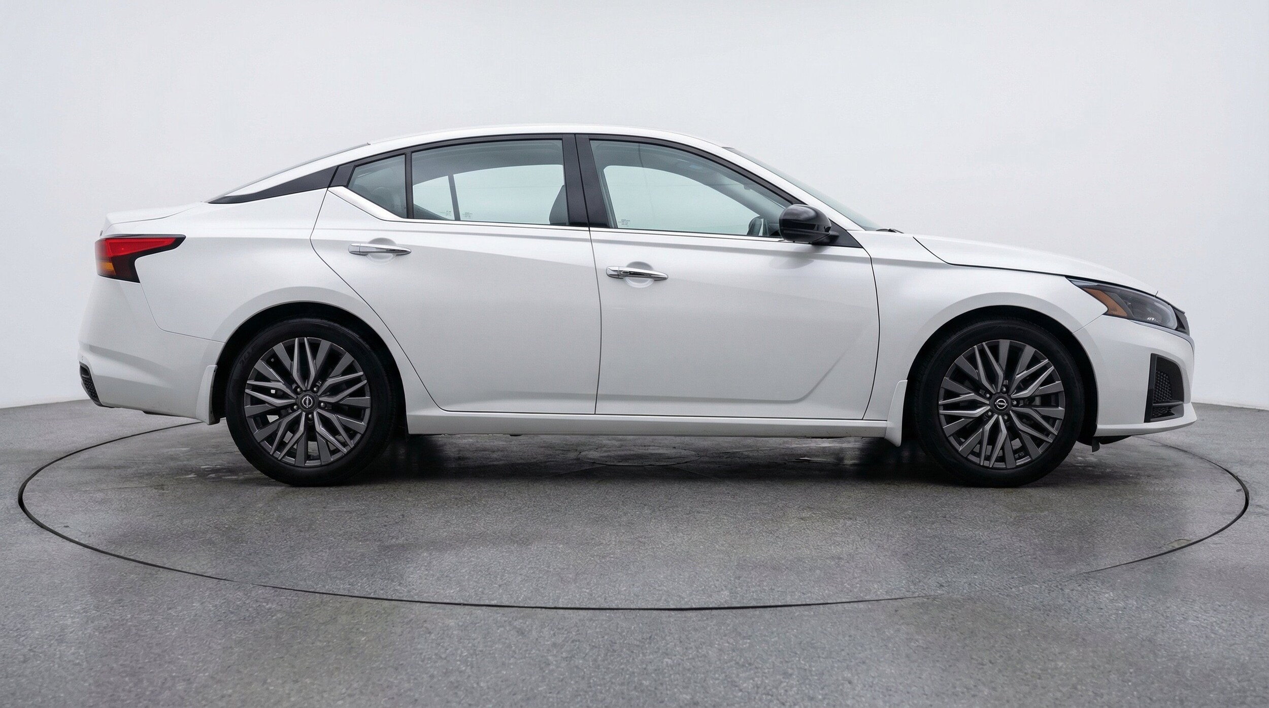 Thumbnail: 2025 Nissan Altima - 11