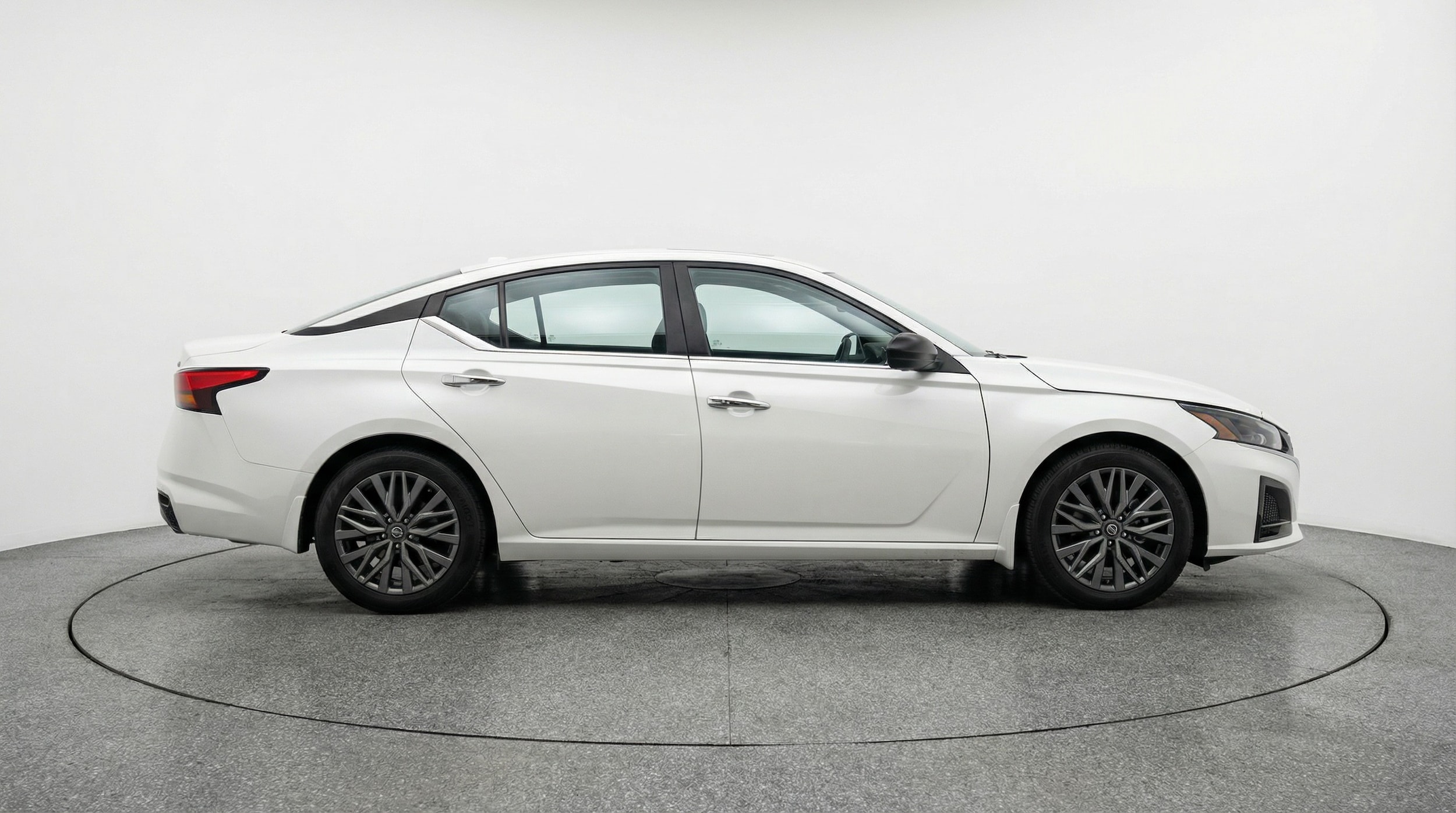 Thumbnail: 2025 Nissan Altima - 8