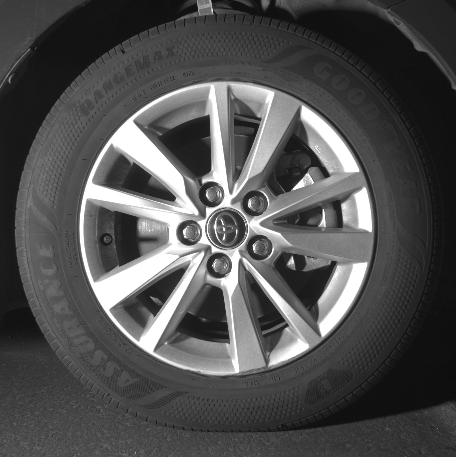 Thumbnail: 2025 Toyota Camry - 13