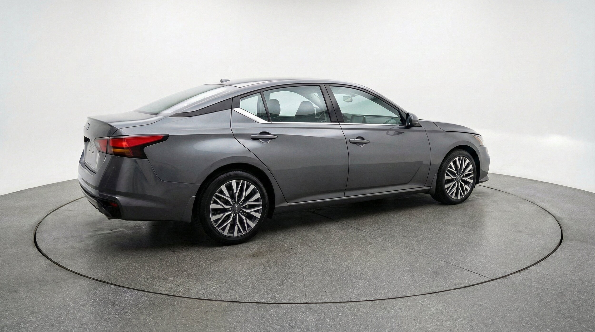 Thumbnail: 2025 Nissan Altima - 9