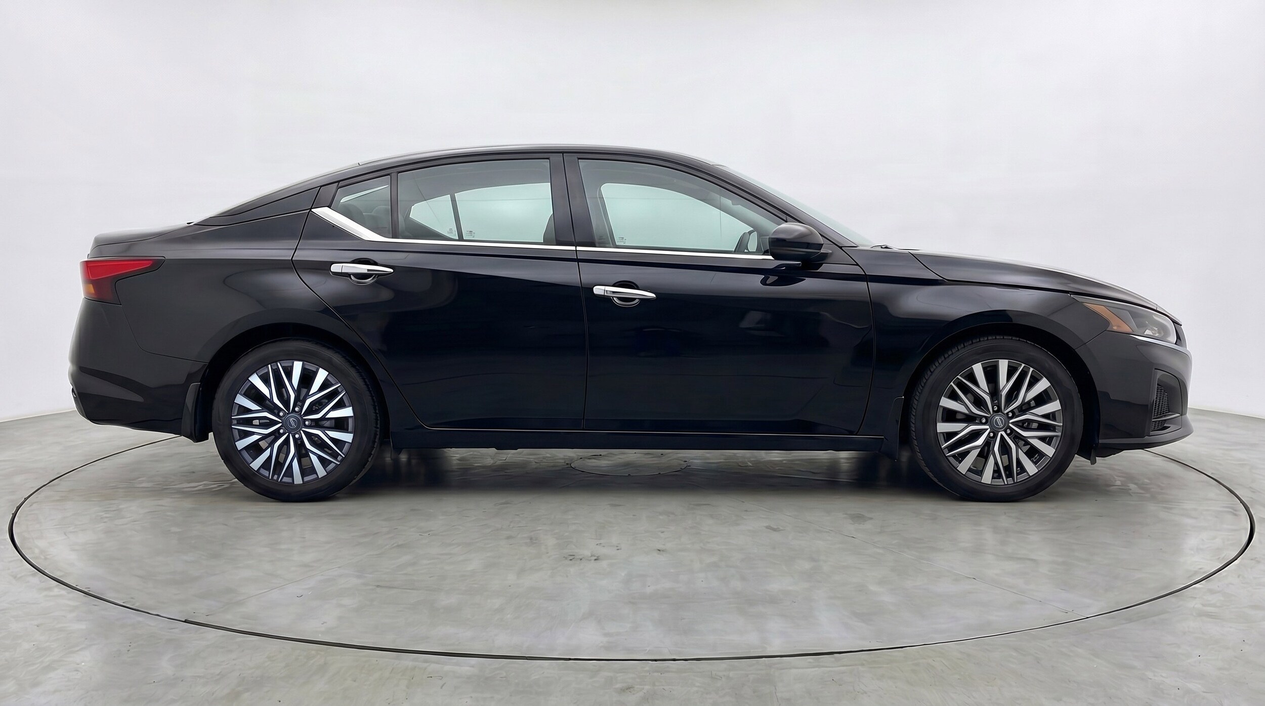 Thumbnail: 2025 Nissan Altima - 11