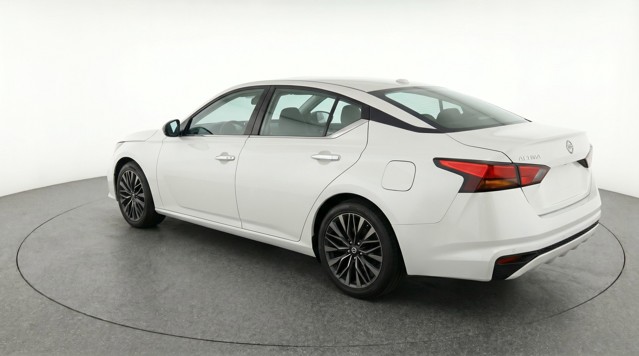 Thumbnail: 2025 Nissan Altima - 6