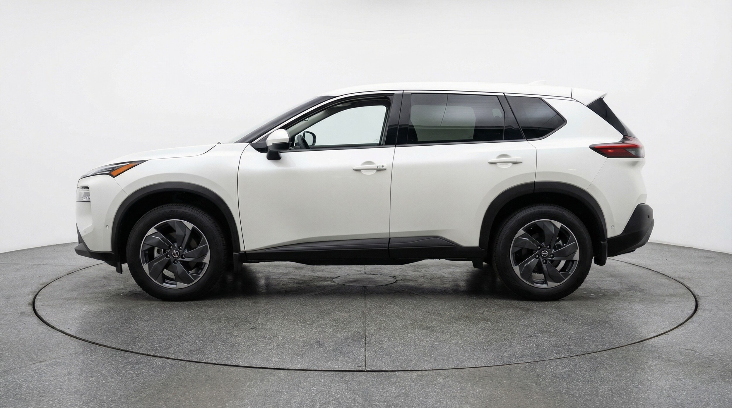 Thumbnail: 2025 Nissan Rogue - 4