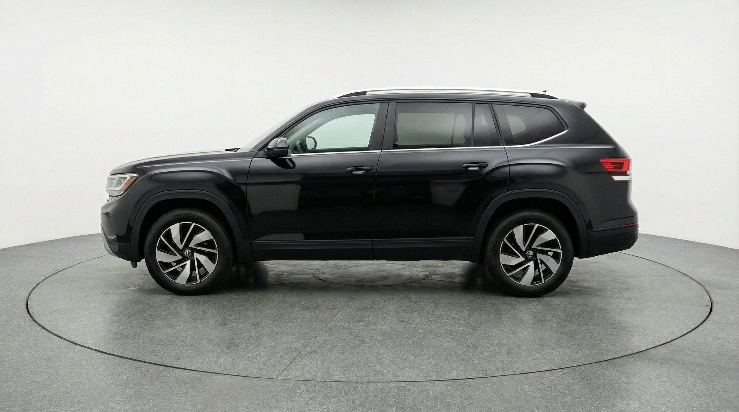 Thumbnail: 2026 Volkswagen Atlas - 5