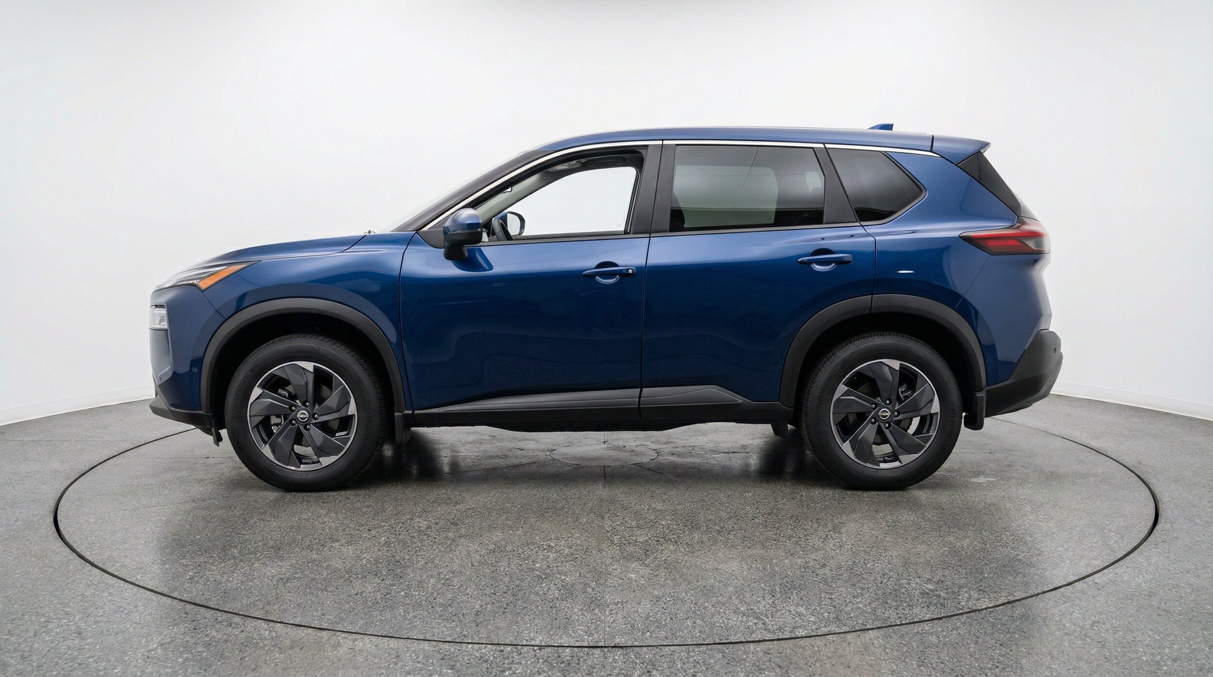 Thumbnail: 2025 Nissan Rogue - 5