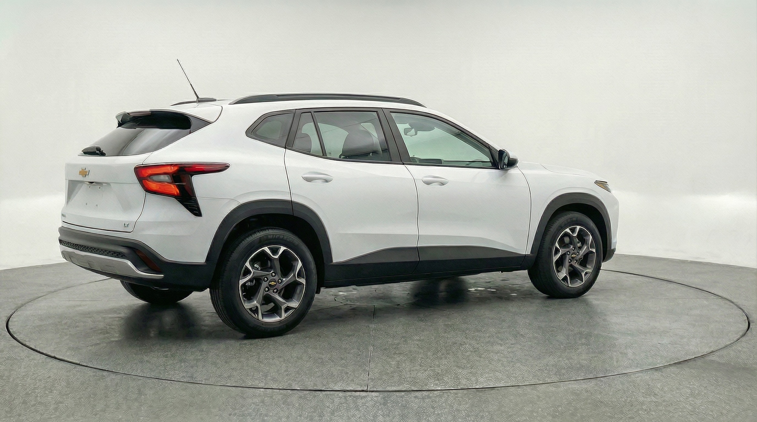 Thumbnail: 2025 Chevrolet Trax - 7