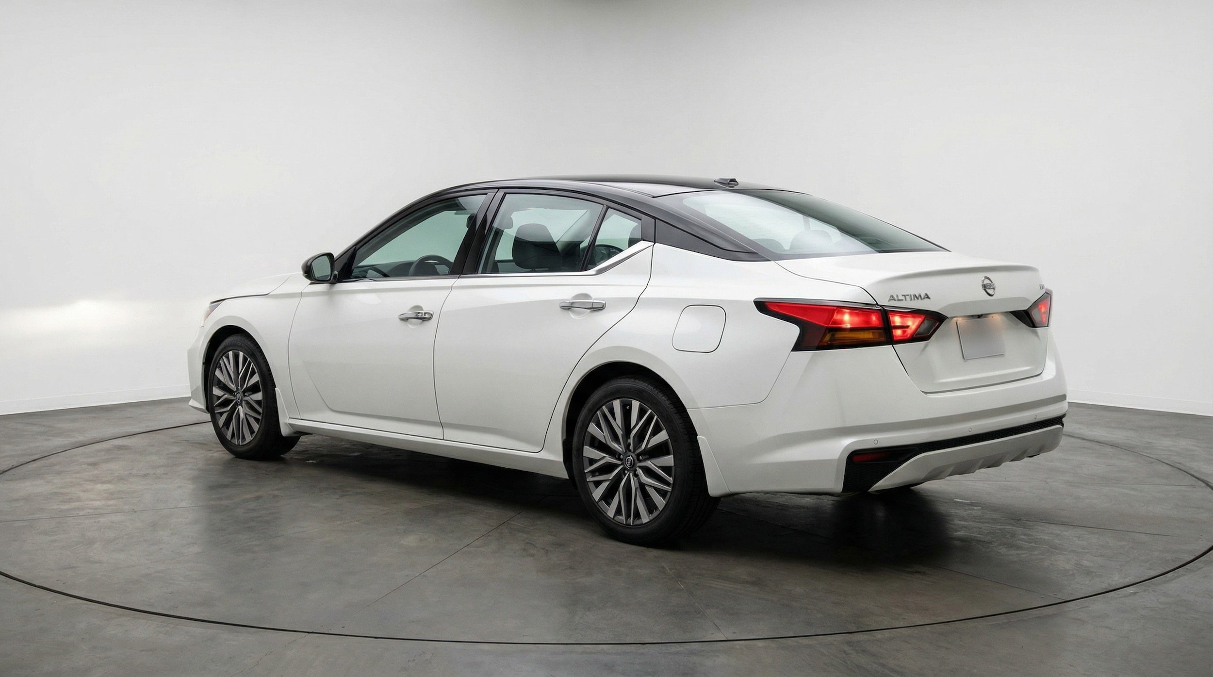 Thumbnail: 2025 Nissan Altima - 6