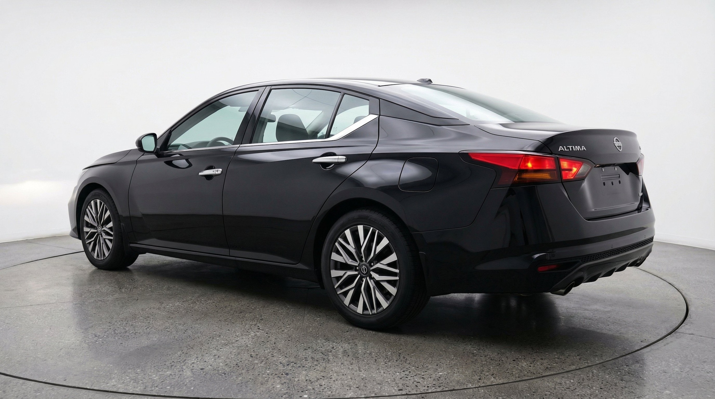 Thumbnail: 2025 Nissan Altima - 6