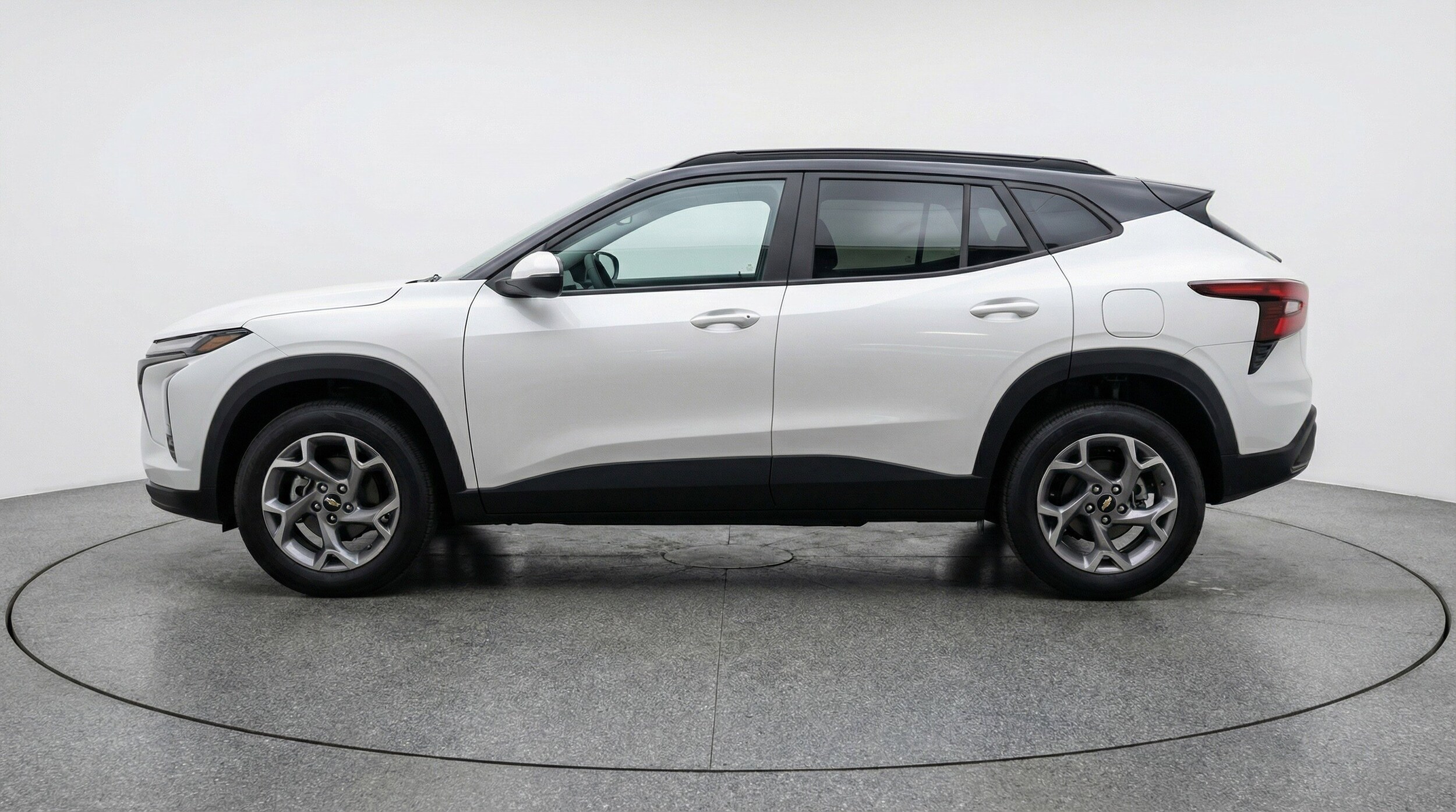 Thumbnail: 2025 Chevrolet Trax - 5