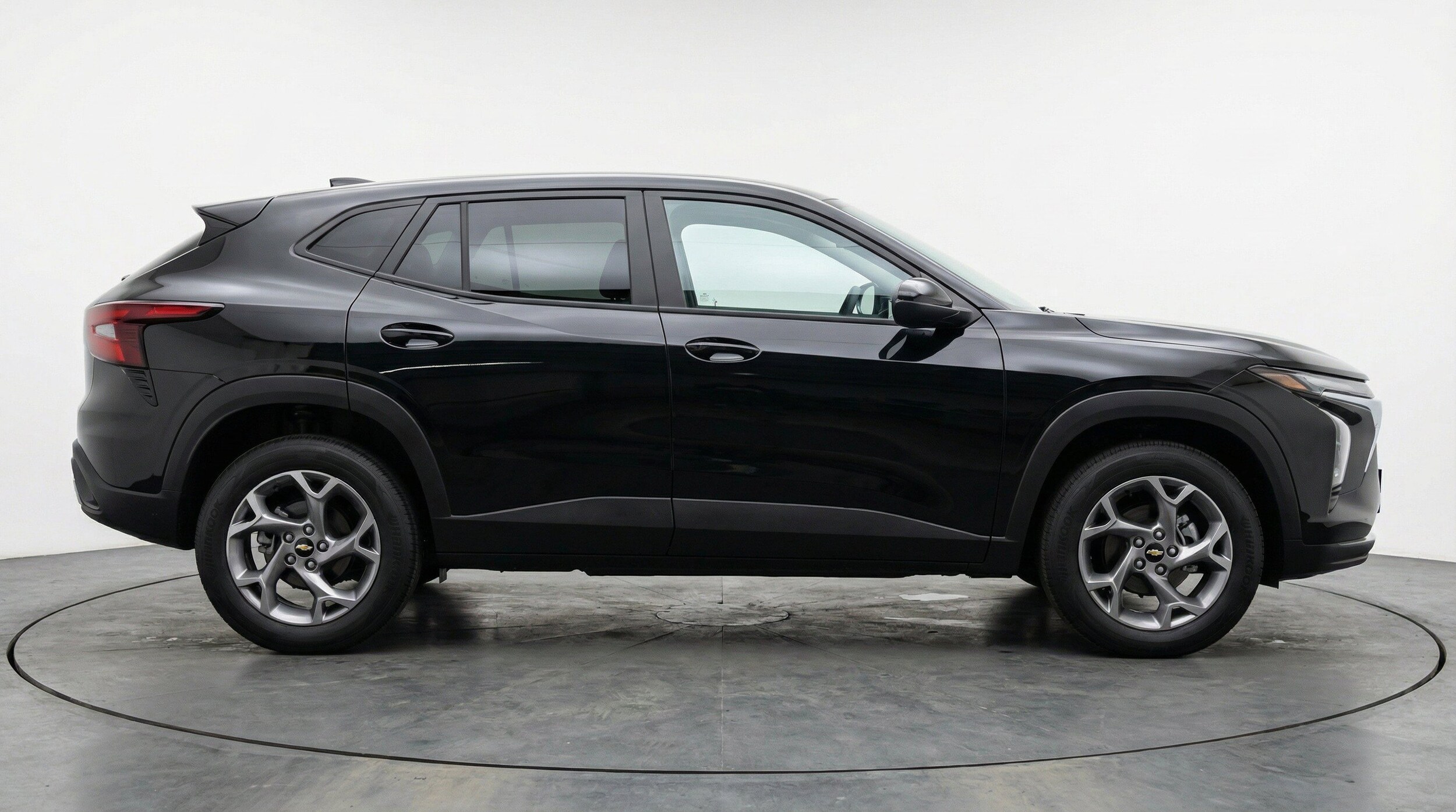 Thumbnail: 2025 Chevrolet Trax - 11
