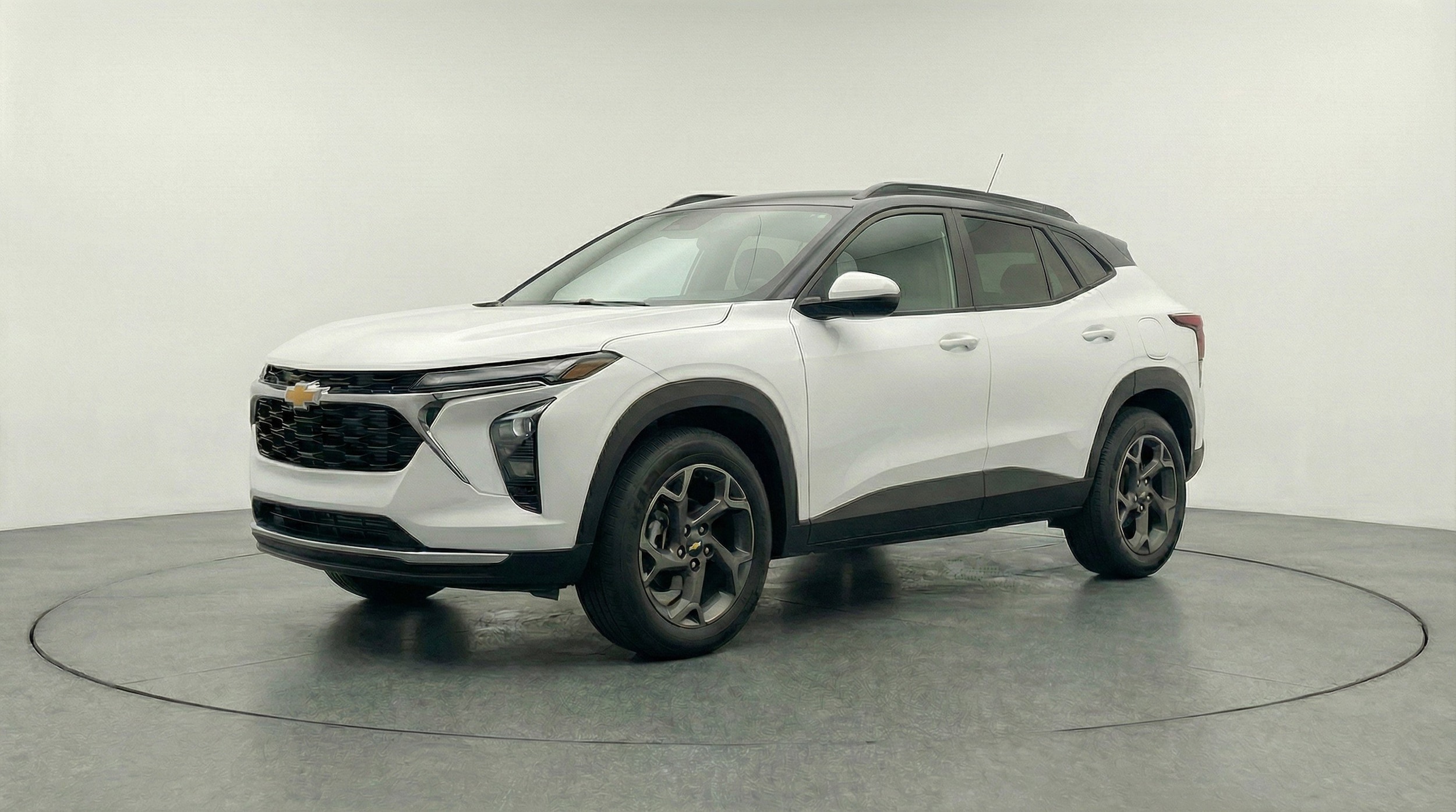 Thumbnail: 2025 Chevrolet Trax - 3