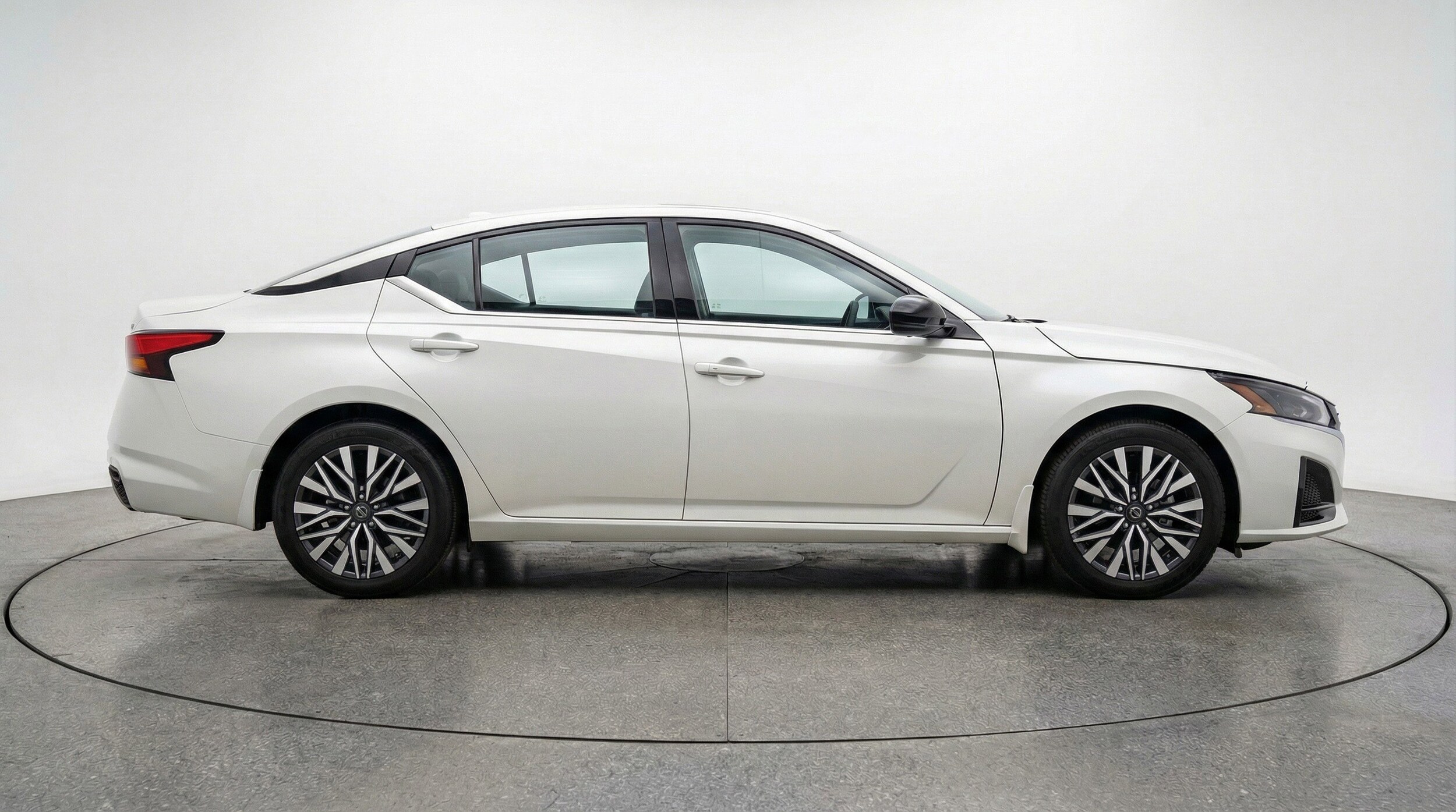 Thumbnail: 2025 Nissan Altima - 11