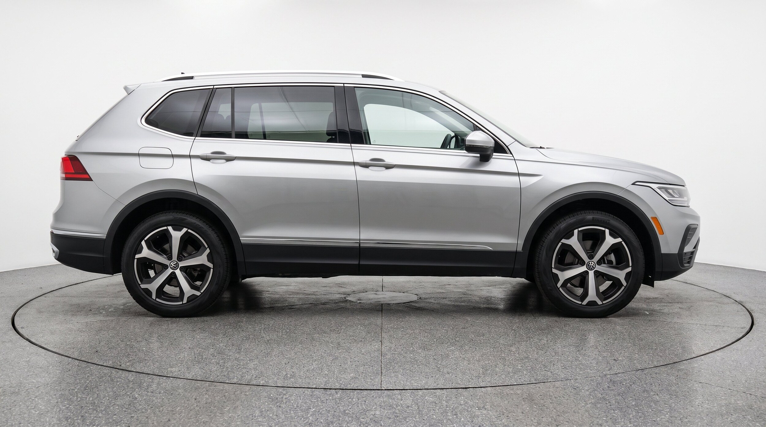 Thumbnail: 2026 Volkswagen Tiguan - 11