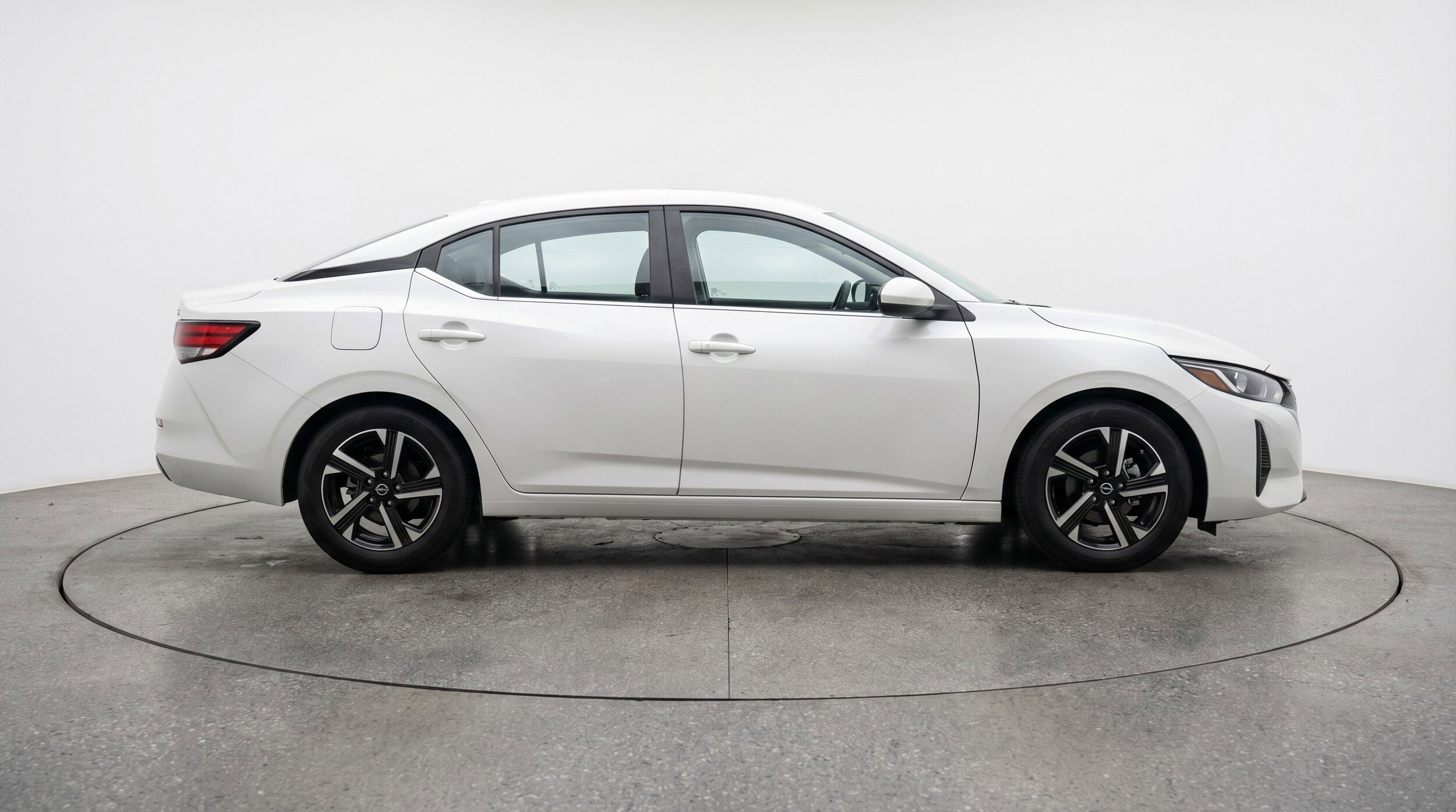 Thumbnail: 2025 Nissan Sentra - 11