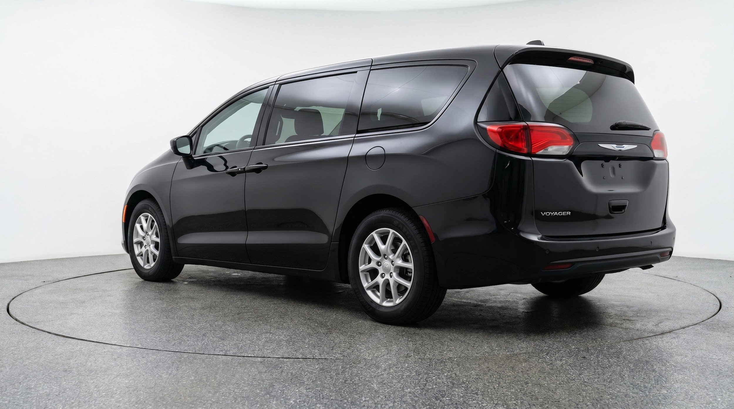 Thumbnail: 2024 Chrysler Voyager - 6