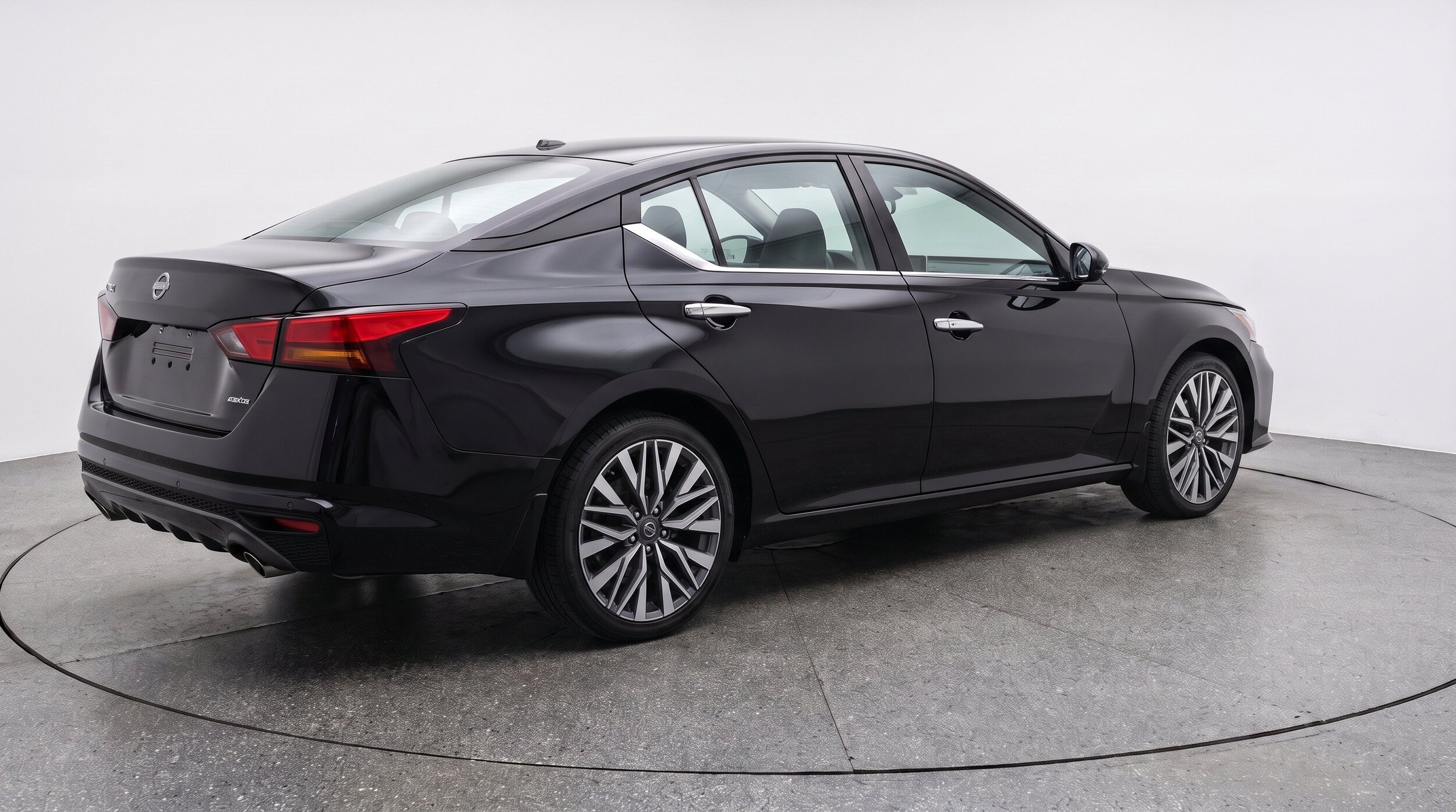 Thumbnail: 2025 Nissan Altima - 9