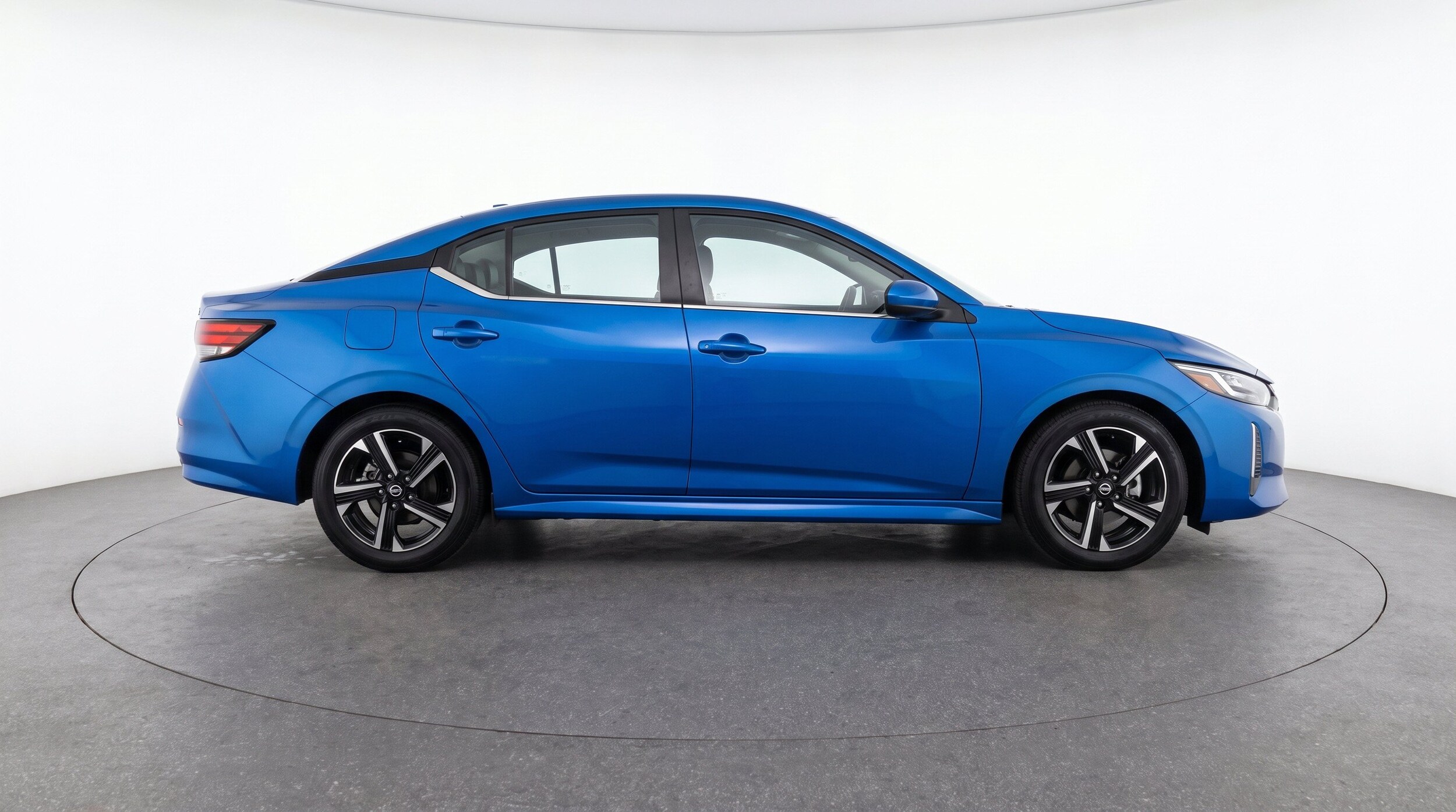 Thumbnail: 2025 Nissan Sentra - 10