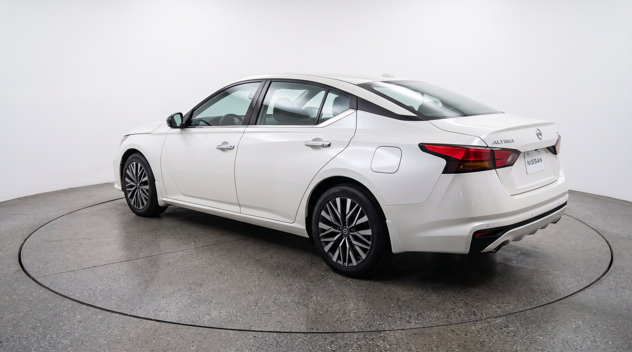Thumbnail: 2025 Nissan Altima - 6