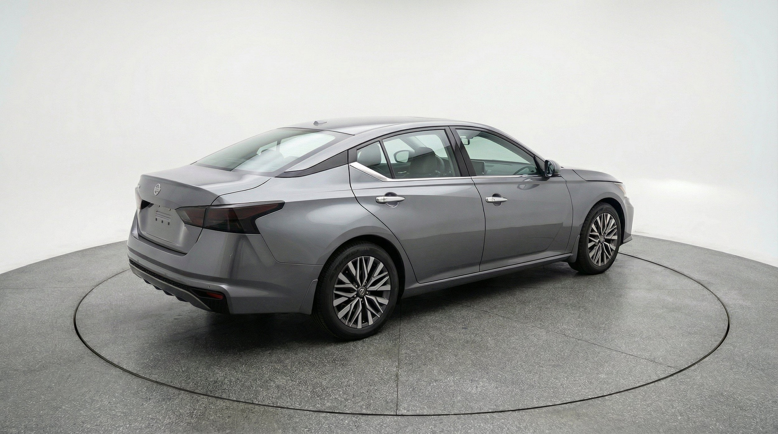 Thumbnail: 2025 Nissan Altima - 9