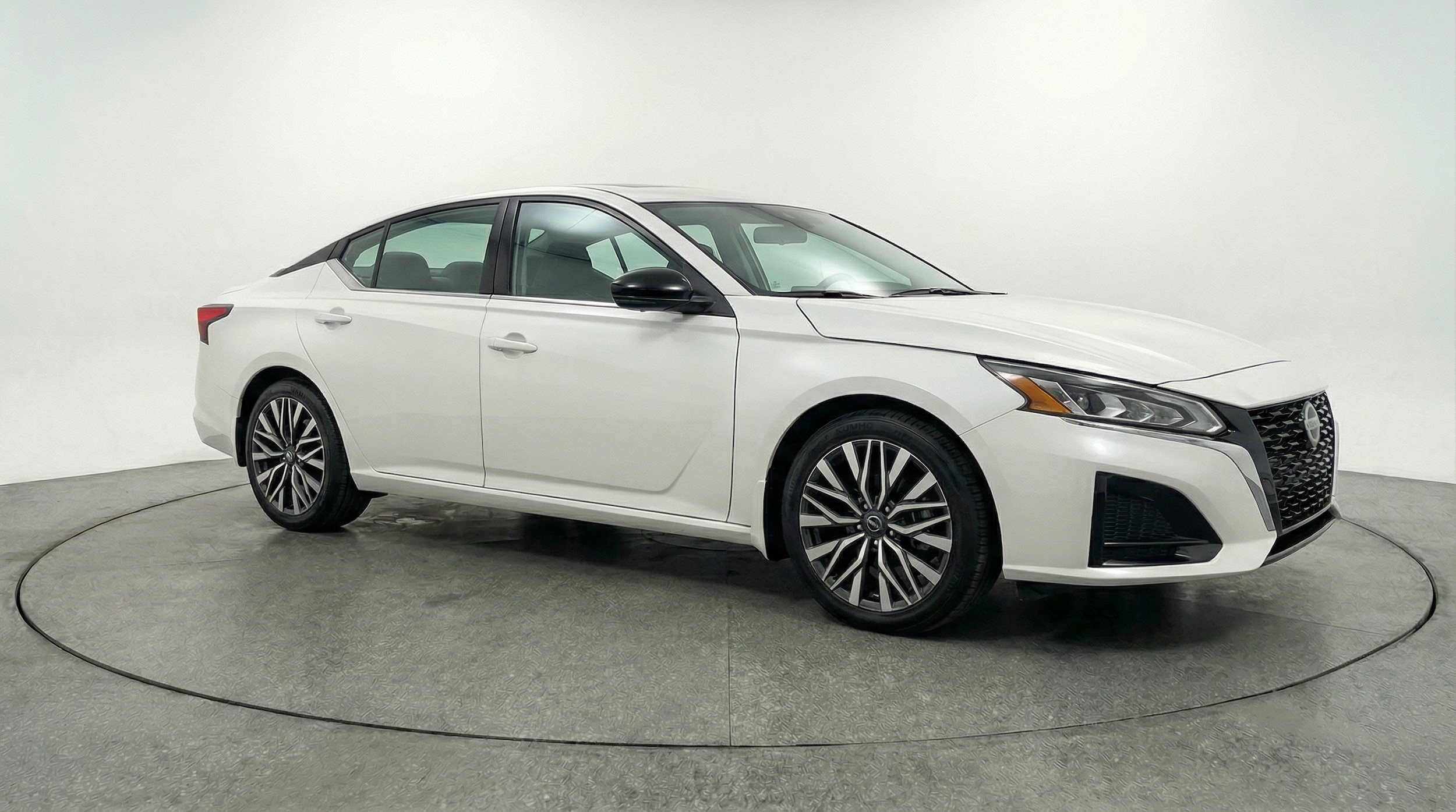 Thumbnail: 2025 Nissan Altima - 1