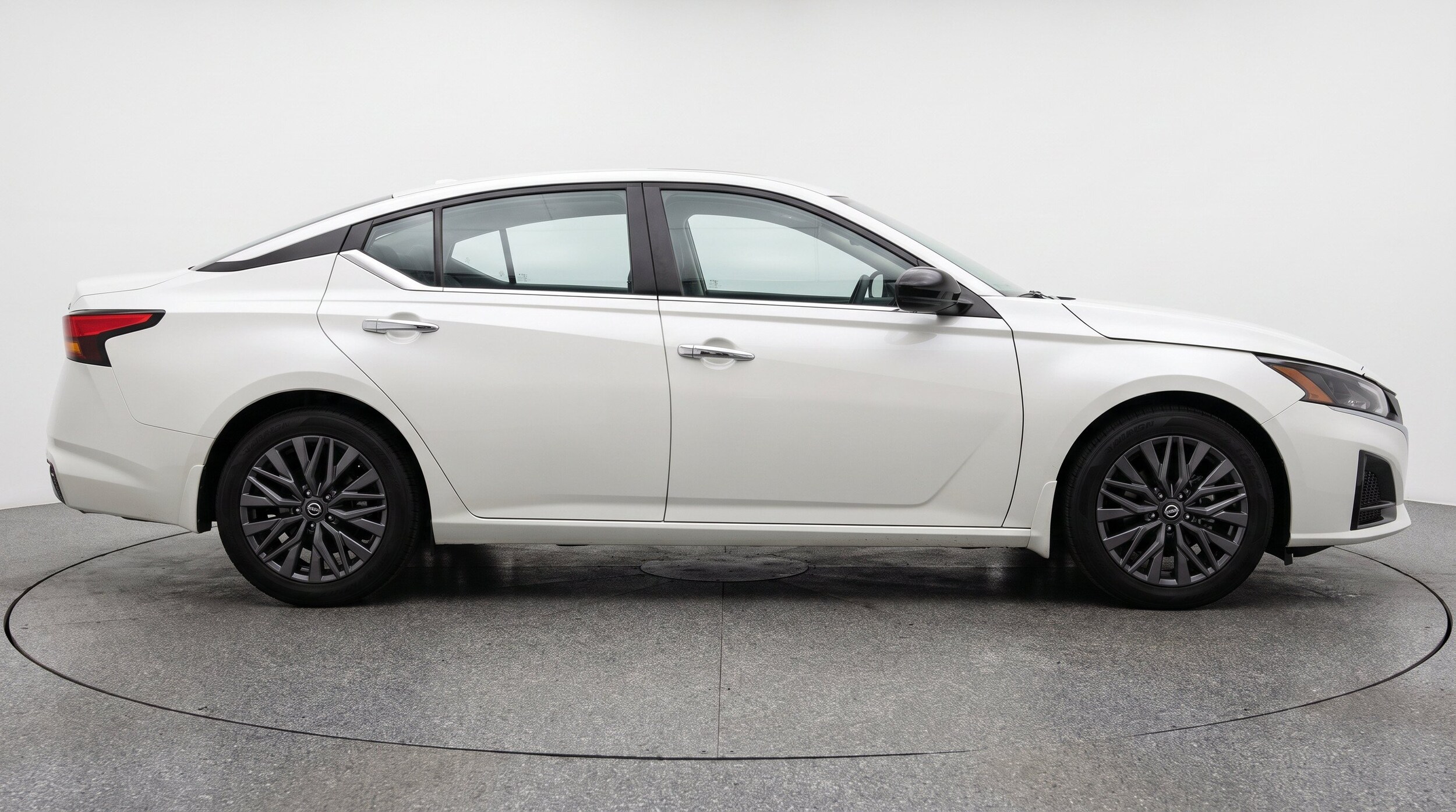 Thumbnail: 2025 Nissan Altima - 11