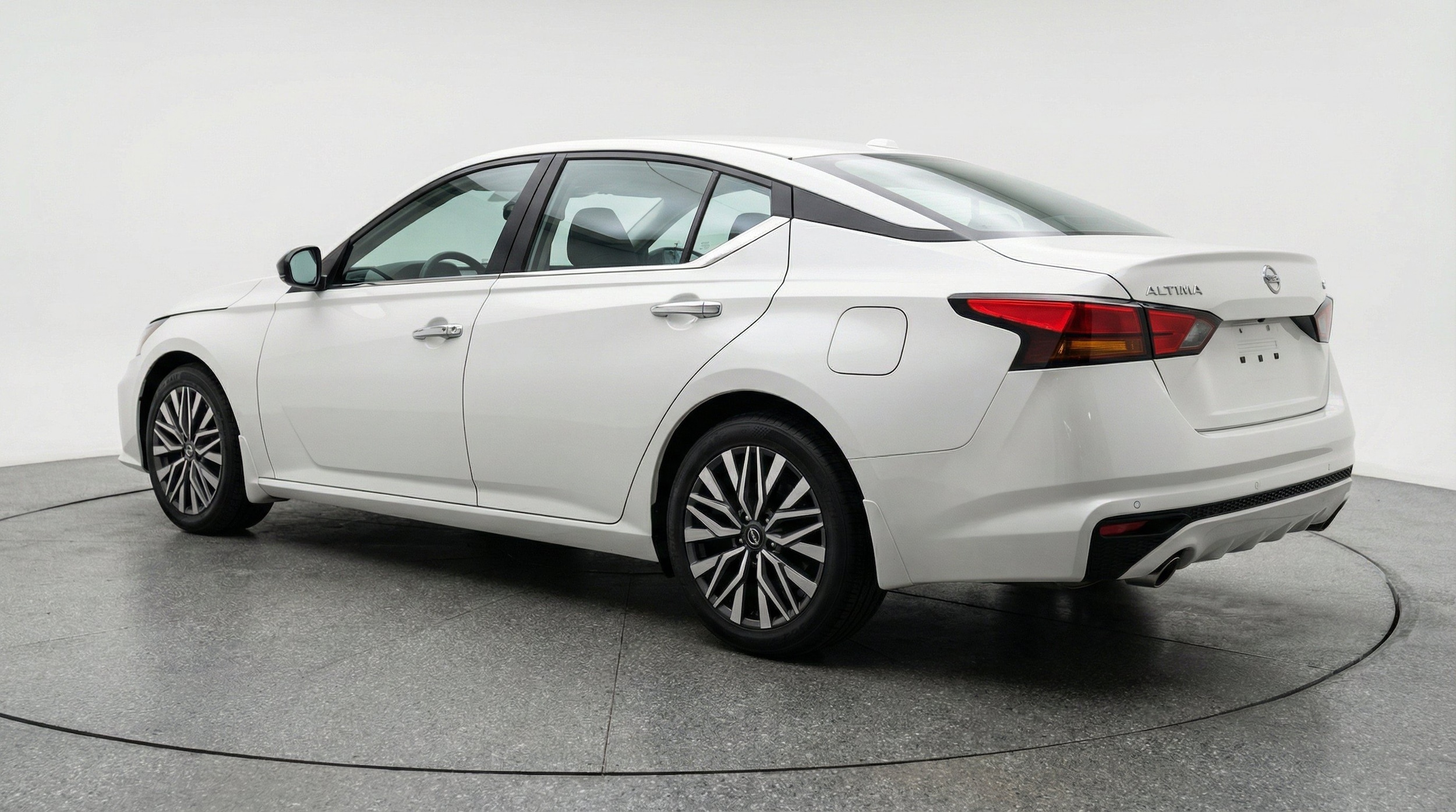 Thumbnail: 2025 Nissan Altima - 6