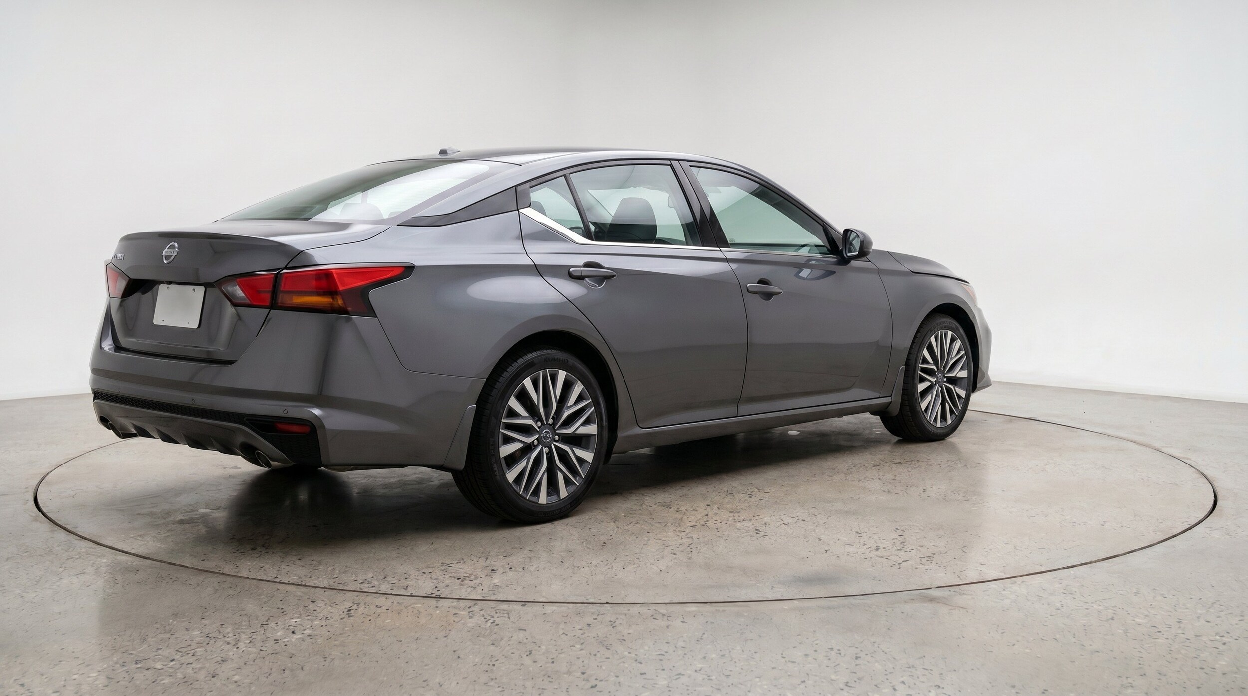 Thumbnail: 2025 Nissan Altima - 9