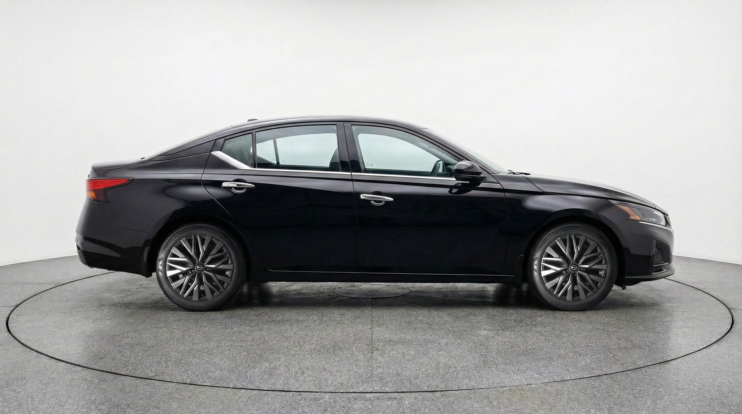 Thumbnail: 2025 Nissan Altima - 11