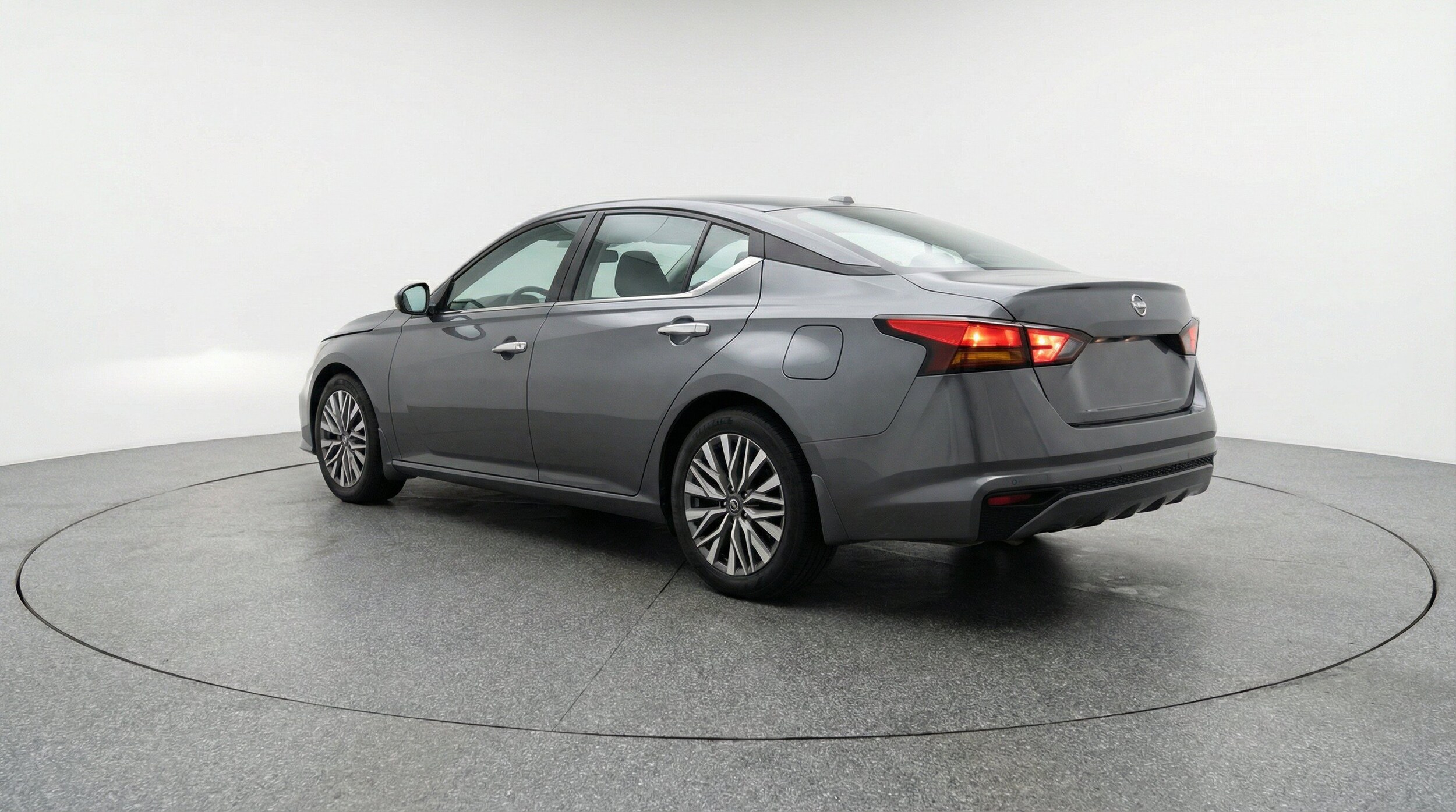 Thumbnail: 2025 Nissan Altima - 6