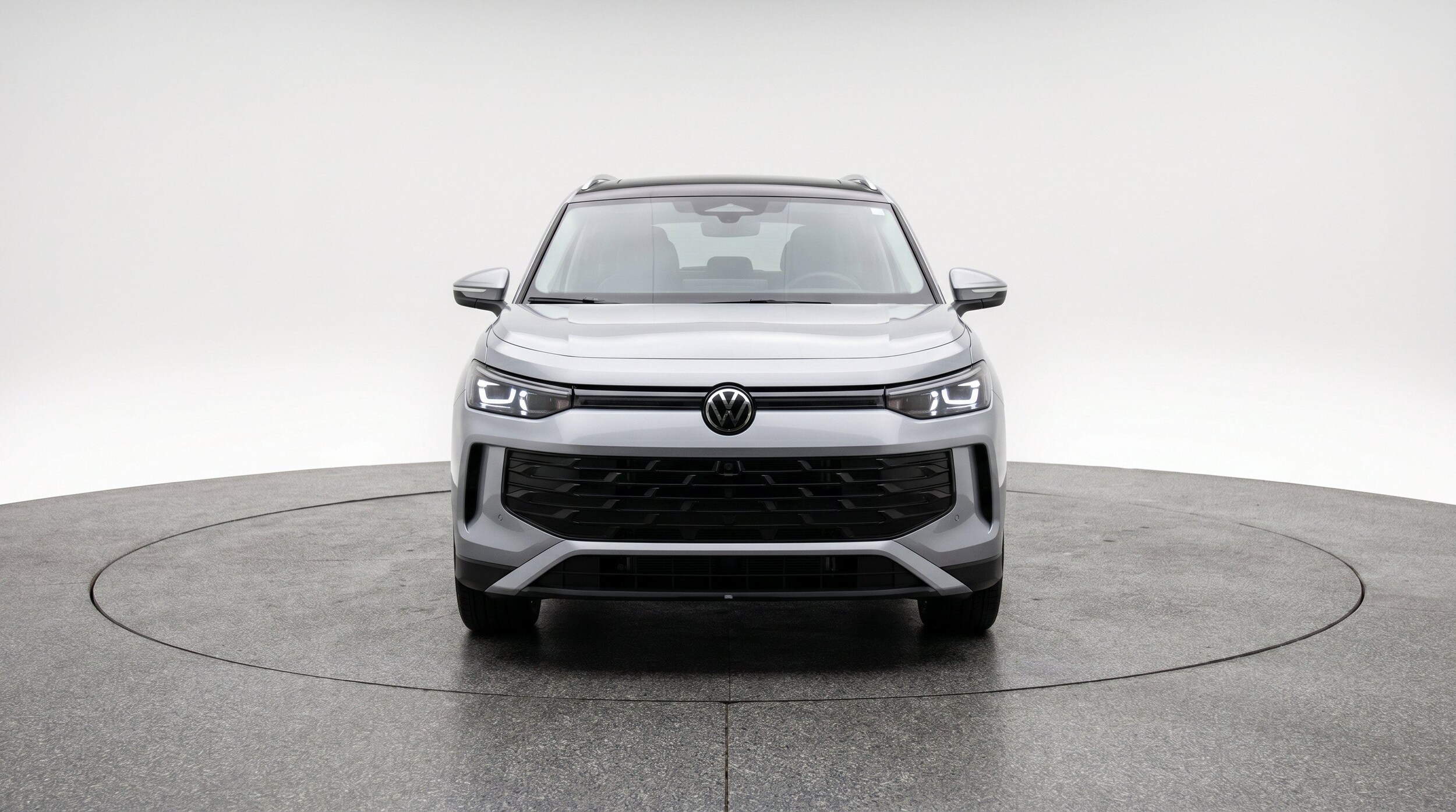 Thumbnail: 2026 Volkswagen Tiguan - 2