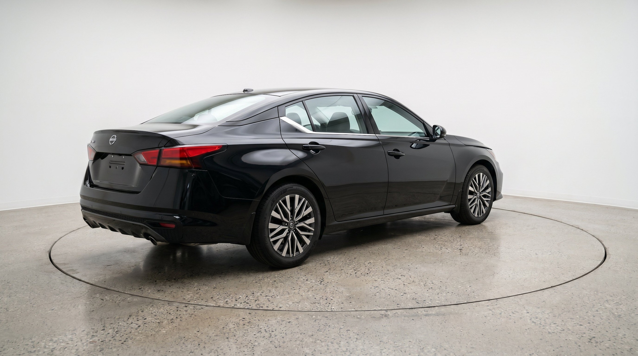 Thumbnail: 2025 Nissan Altima - 9