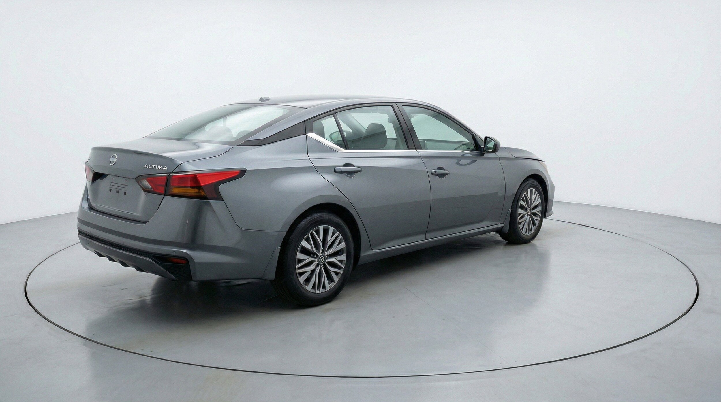 Thumbnail: 2025 Nissan Altima - 9