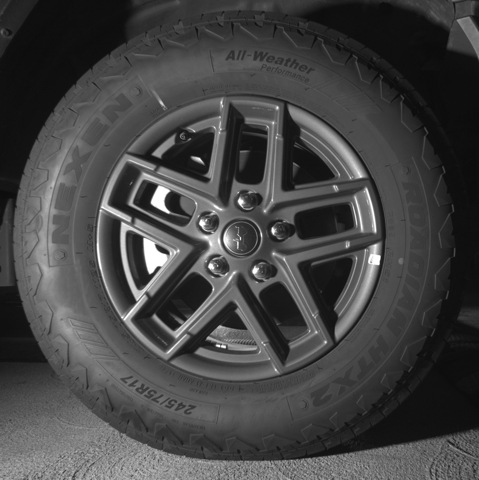 Thumbnail: 2025 Jeep Wrangler - 13