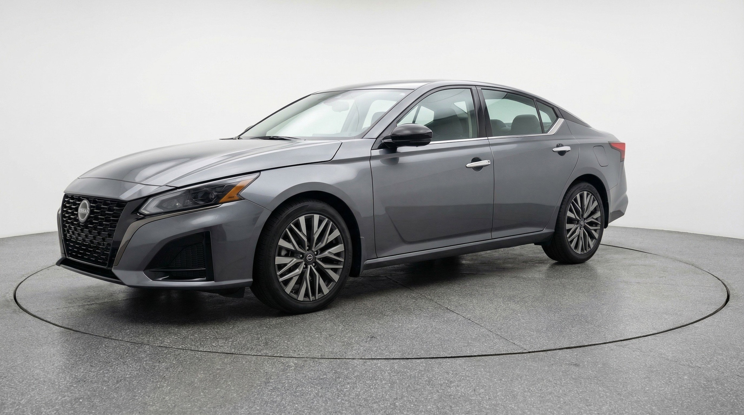 Thumbnail: 2025 Nissan Altima - 3