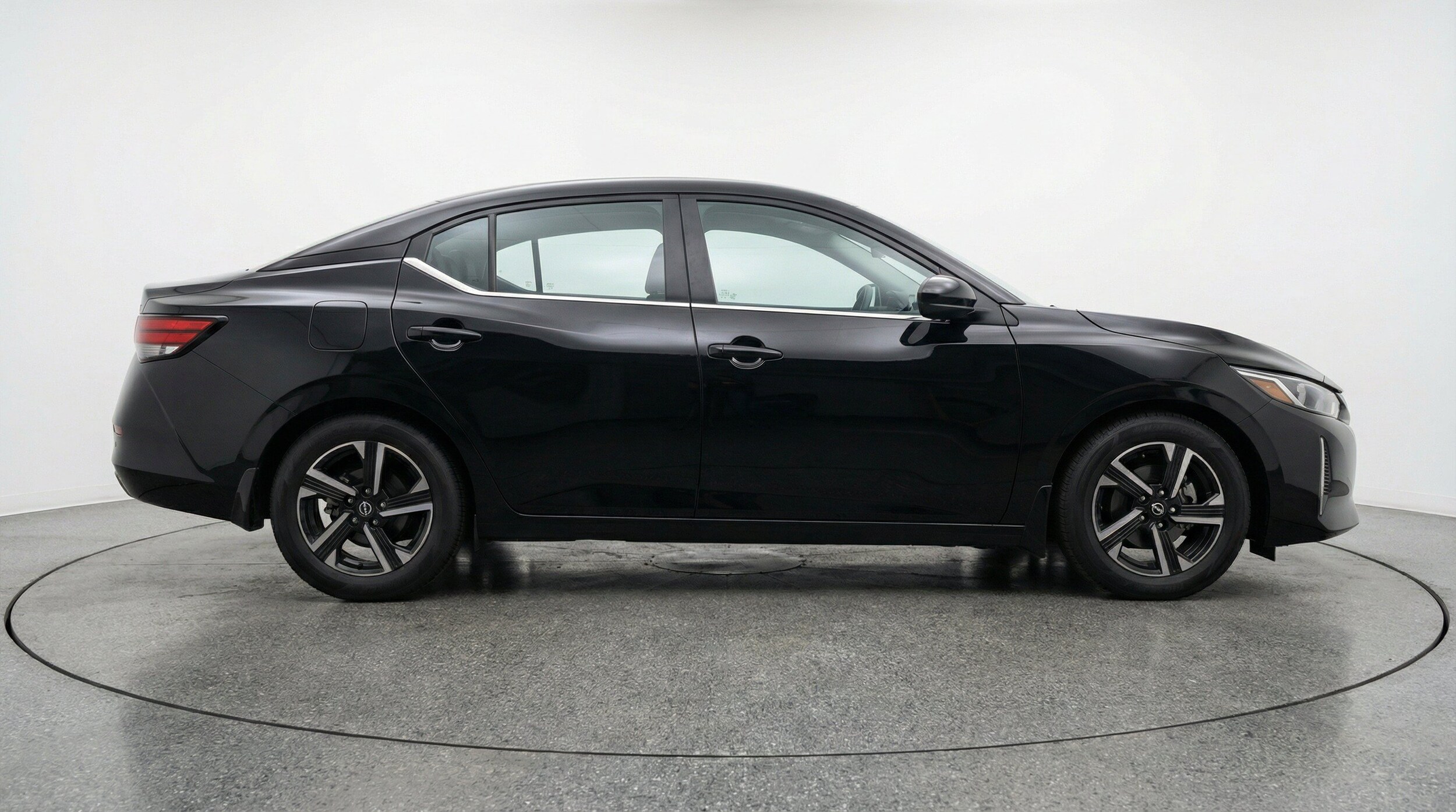 Thumbnail: 2025 Nissan Sentra - 10