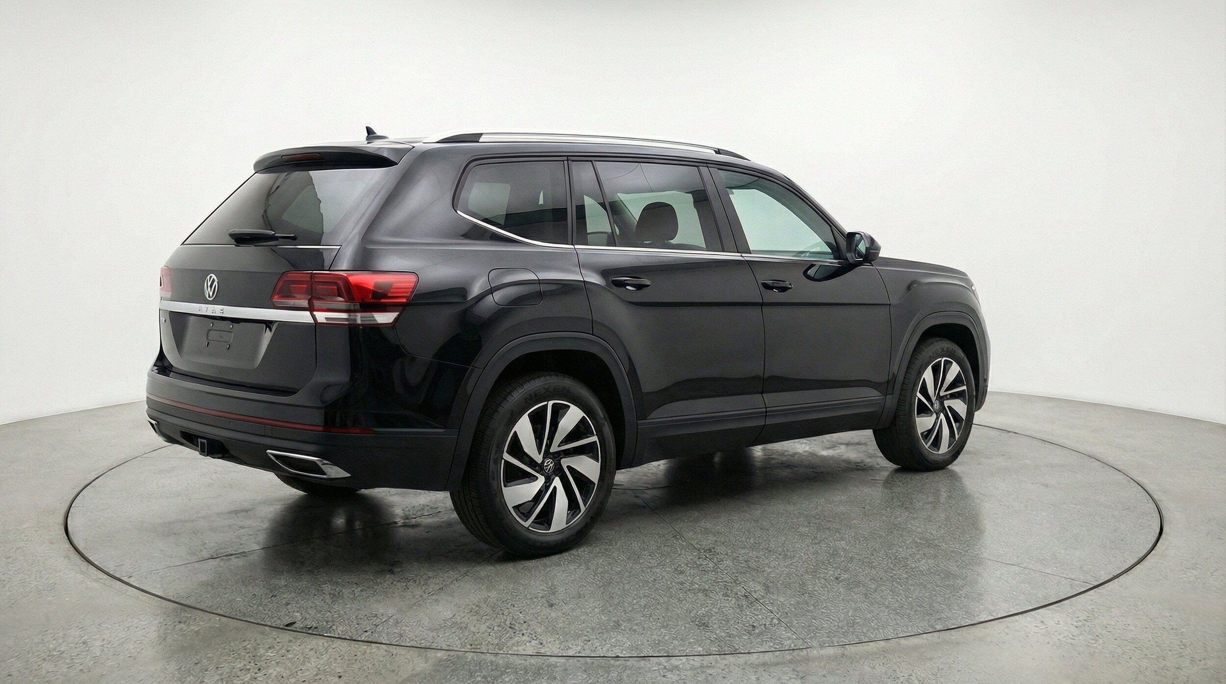 Thumbnail: 2026 Volkswagen Atlas - 9