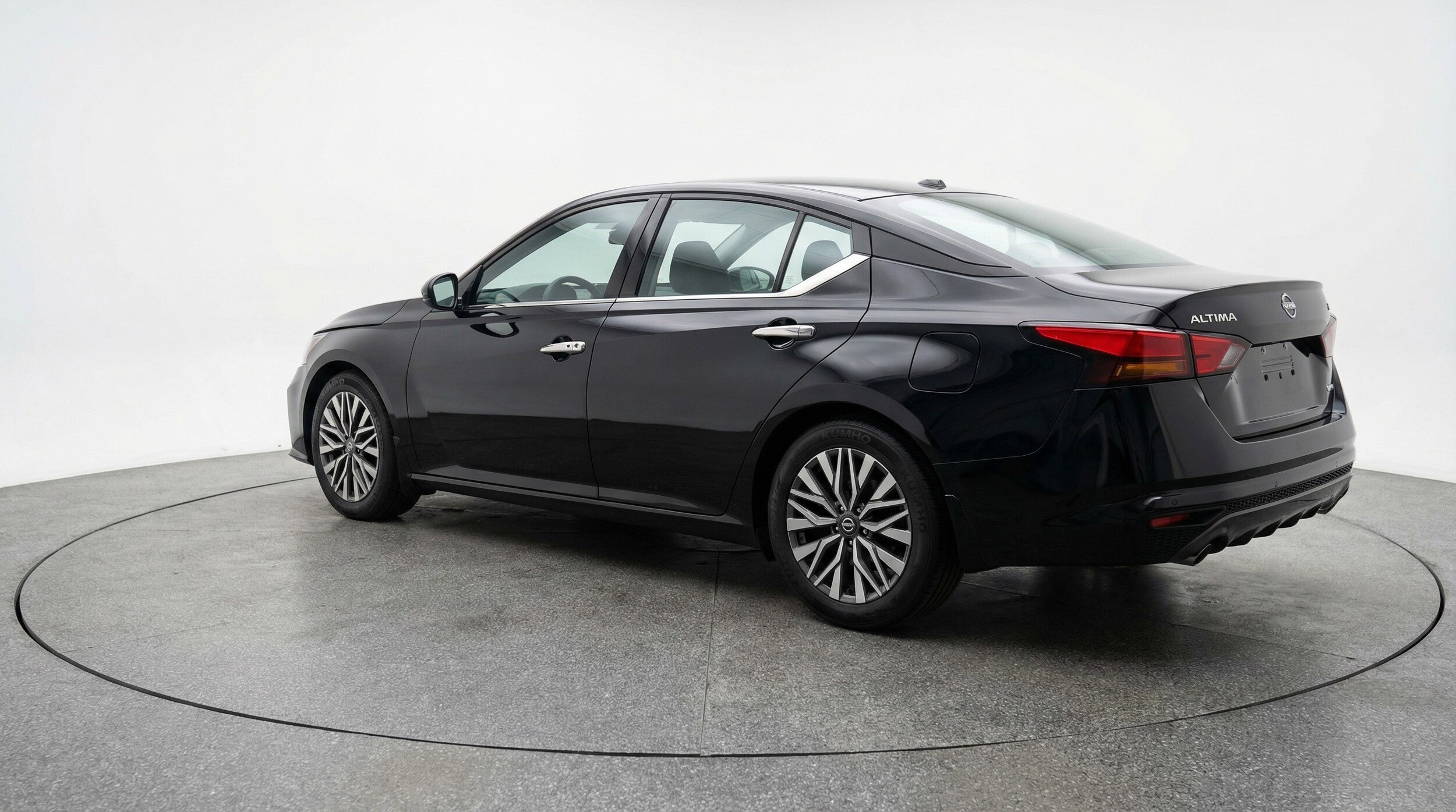 Thumbnail: 2025 Nissan Altima - 6