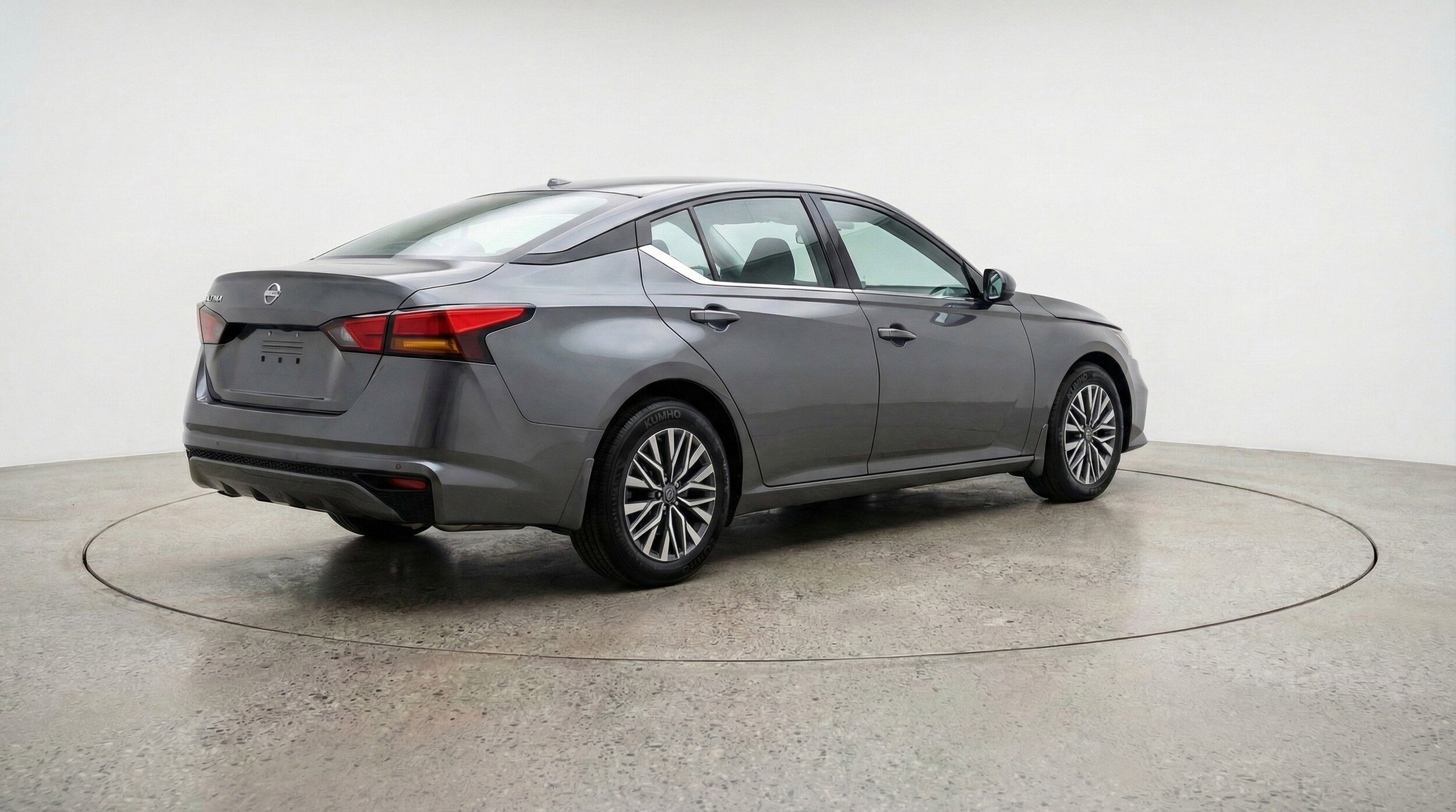 Thumbnail: 2025 Nissan Altima - 9